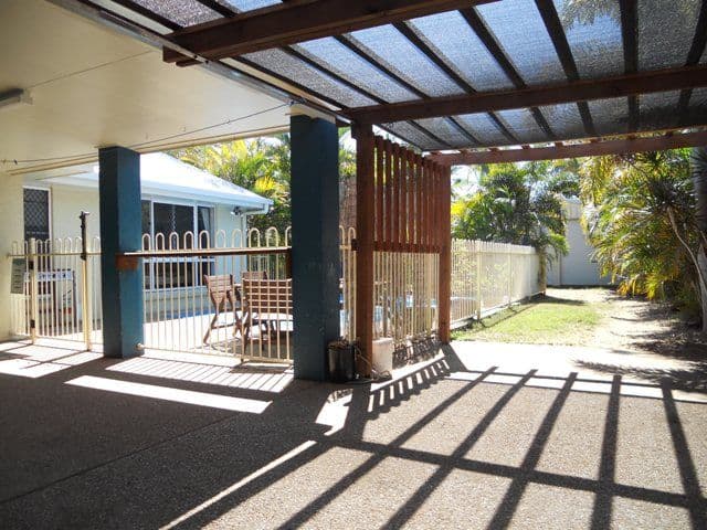 28 Michelle Crescent, BUCASIA QLD 4750, Bucasia - Thumbnail 4