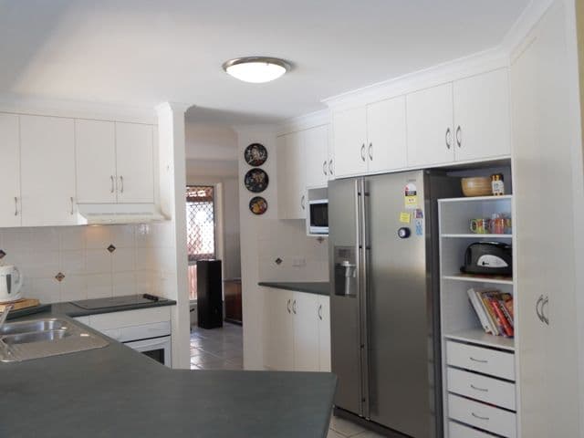 28 Michelle Crescent, BUCASIA QLD 4750, Bucasia - Thumbnail 6