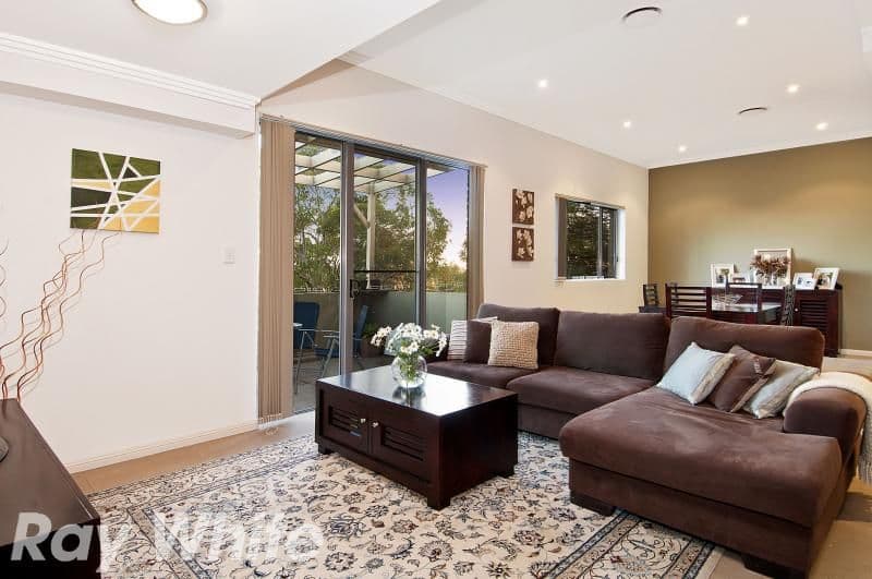 1 Mangalore Drive, WINSTON HILLS NSW 2153, Winston Hills - Thumbnail 5
