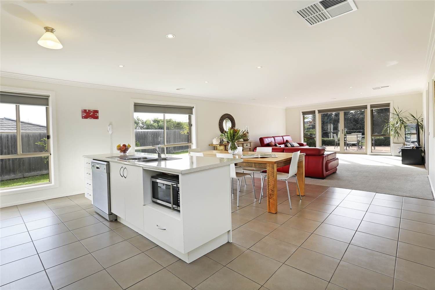 49 Newcombe Street, Drysdale VIC 3222, Drysdale - Thumbnail 5