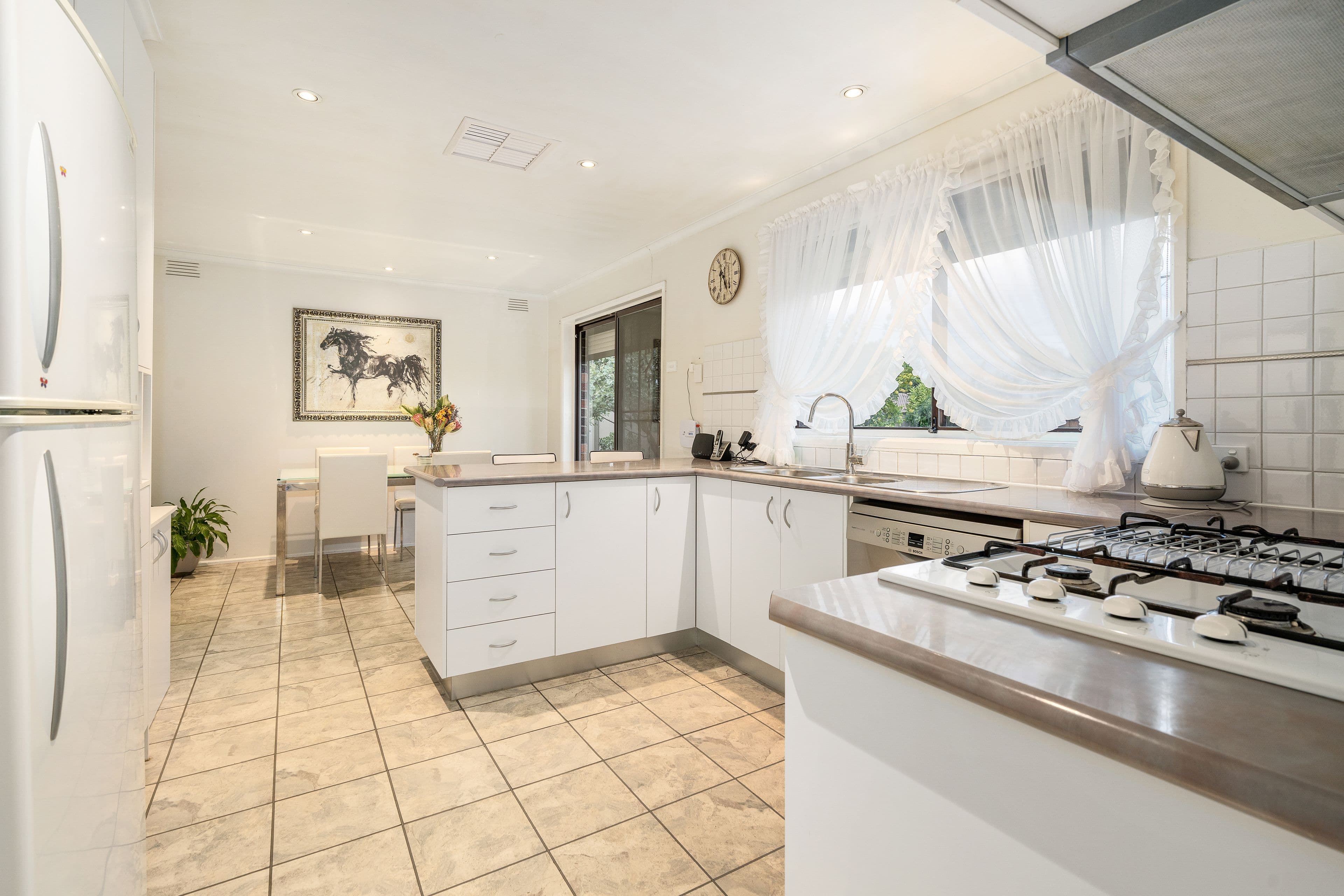 10 Nolan Drive, Epping VIC 3076, Epping - Thumbnail 2