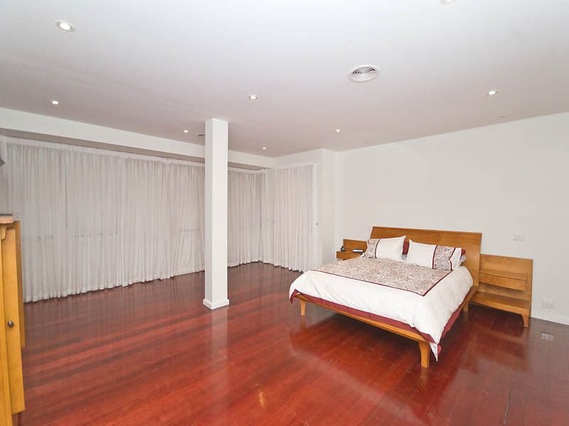 16 ELLESMERE Crescent, GLADSTONE PARK VIC 3043, Gladstone Park - Thumbnail 8