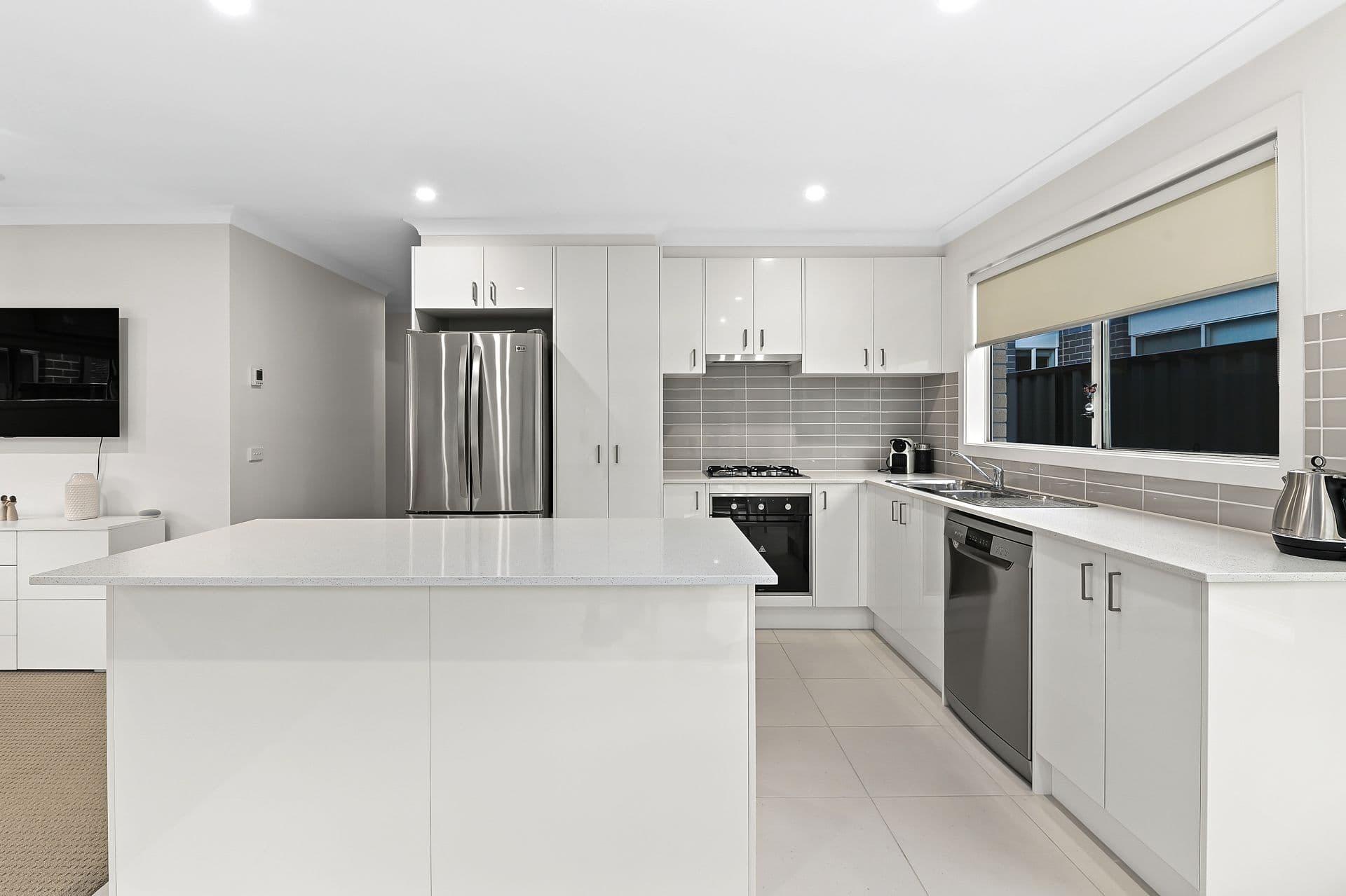 17 Hillsborough Crescent, Berwick VIC 3806, Berwick - Thumbnail 6
