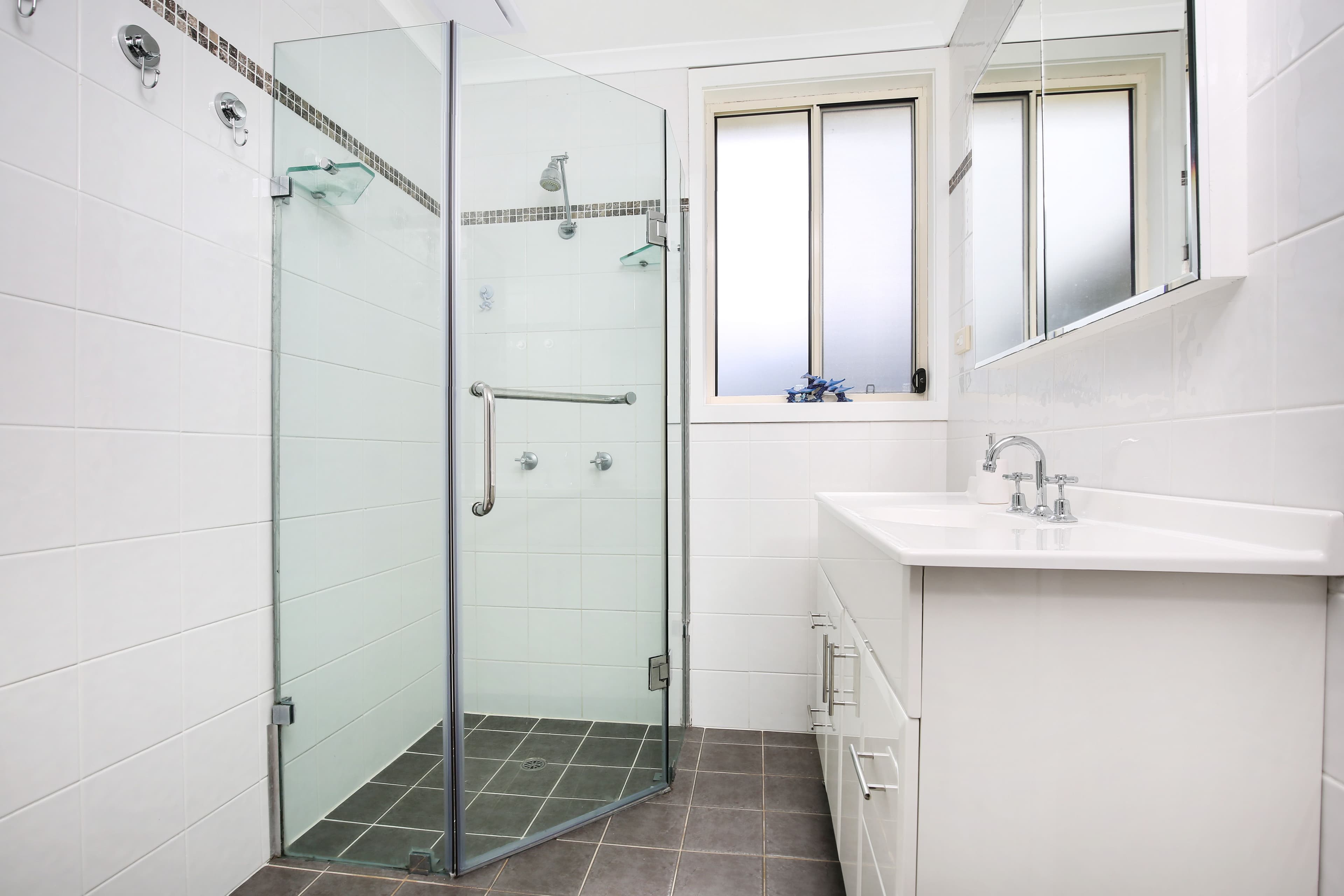 14 Stratford Road, Unanderra - Thumbnail 7
