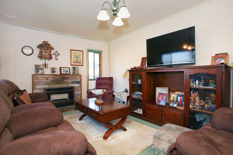 21 Fugosia Street, DOVETON VIC 3177, Doveton - Thumbnail 4