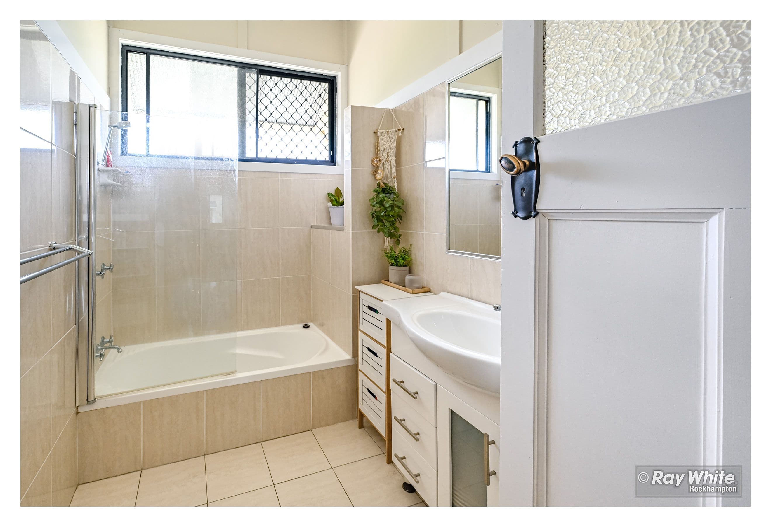 109 NOBBS Street, Berserker QLD 4701, Berserker - Thumbnail 6