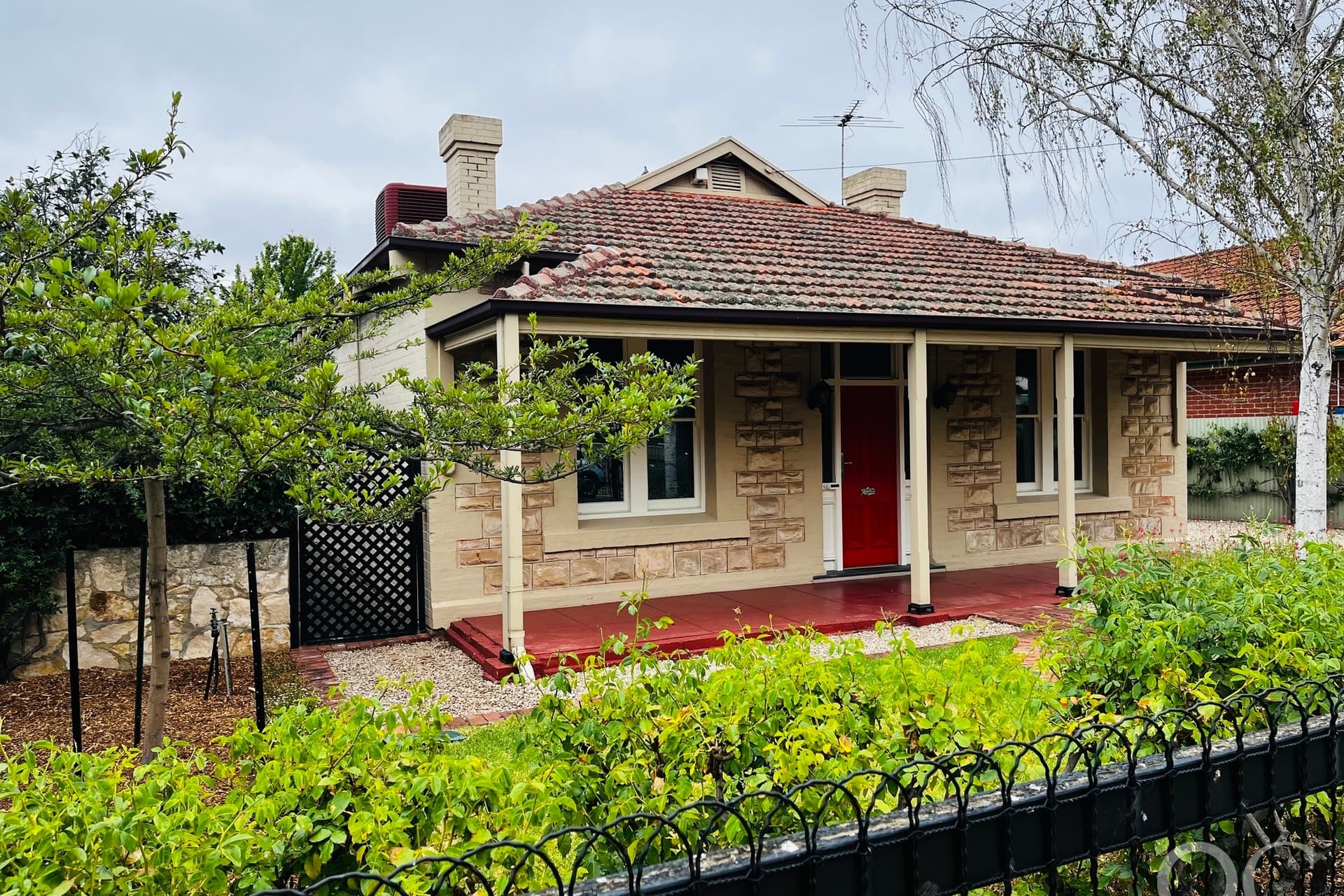 30 Second Avenue, Forestville - Image 1