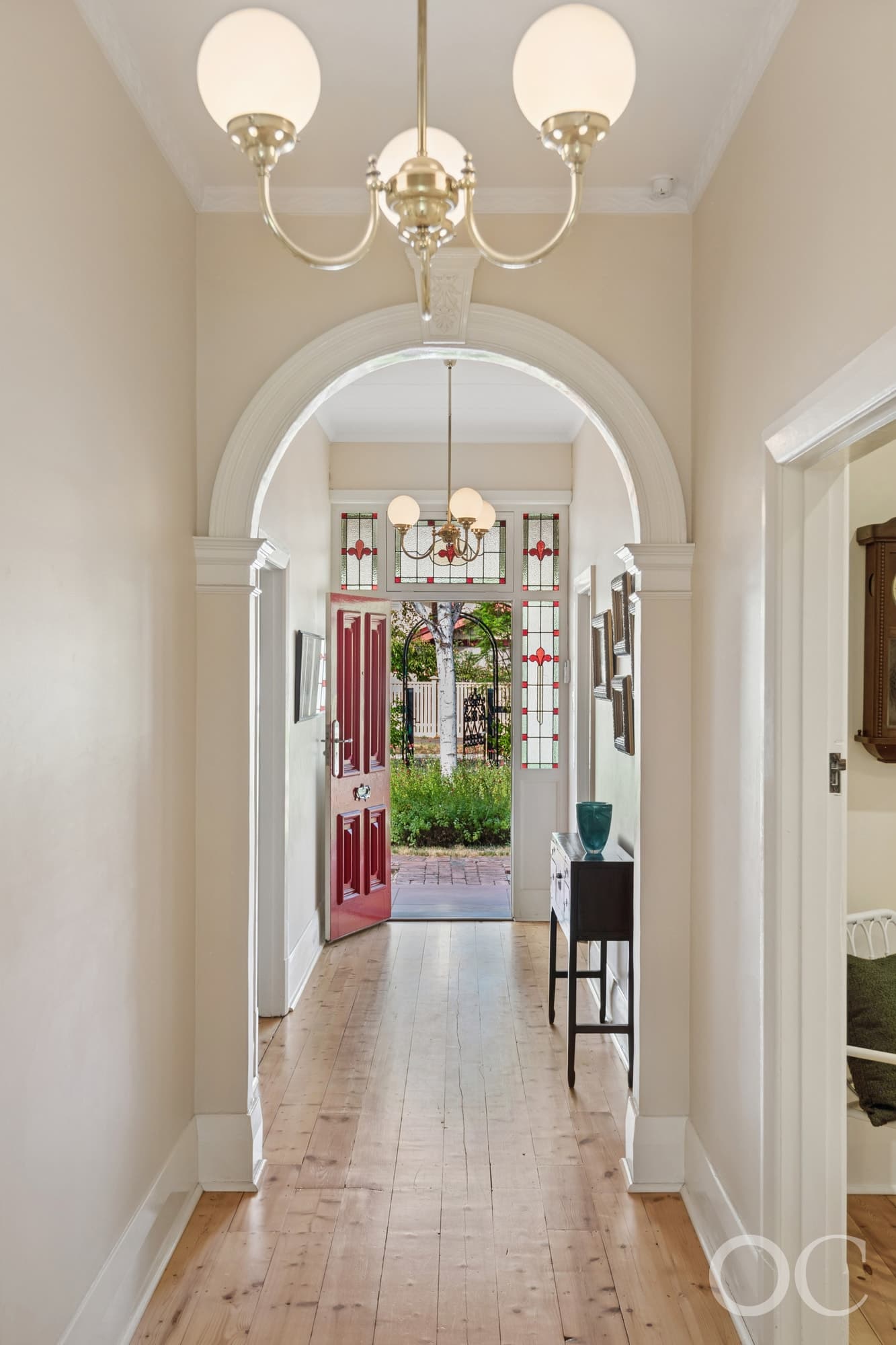 30 Second Avenue, Forestville - Thumbnail 2