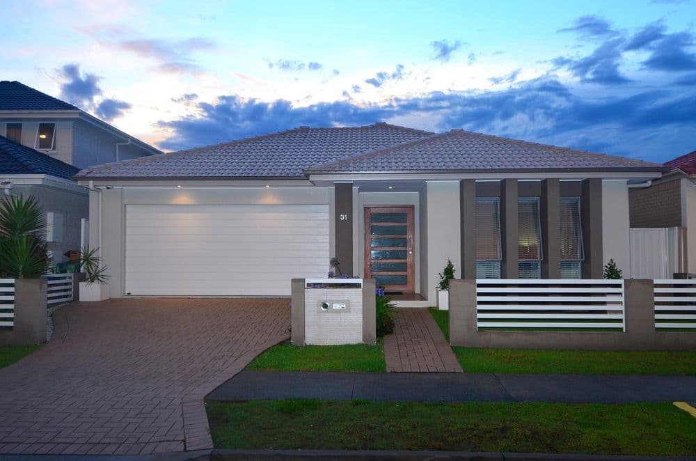 31 South Bay Drive, Varsity Lakes QLD 4227, Varsity Lakes - Thumbnail 2