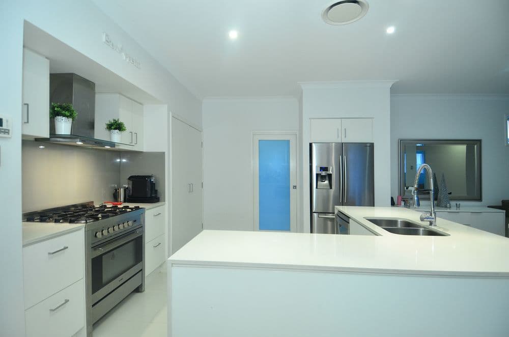 31 South Bay Drive, Varsity Lakes QLD 4227, Varsity Lakes - Thumbnail 3
