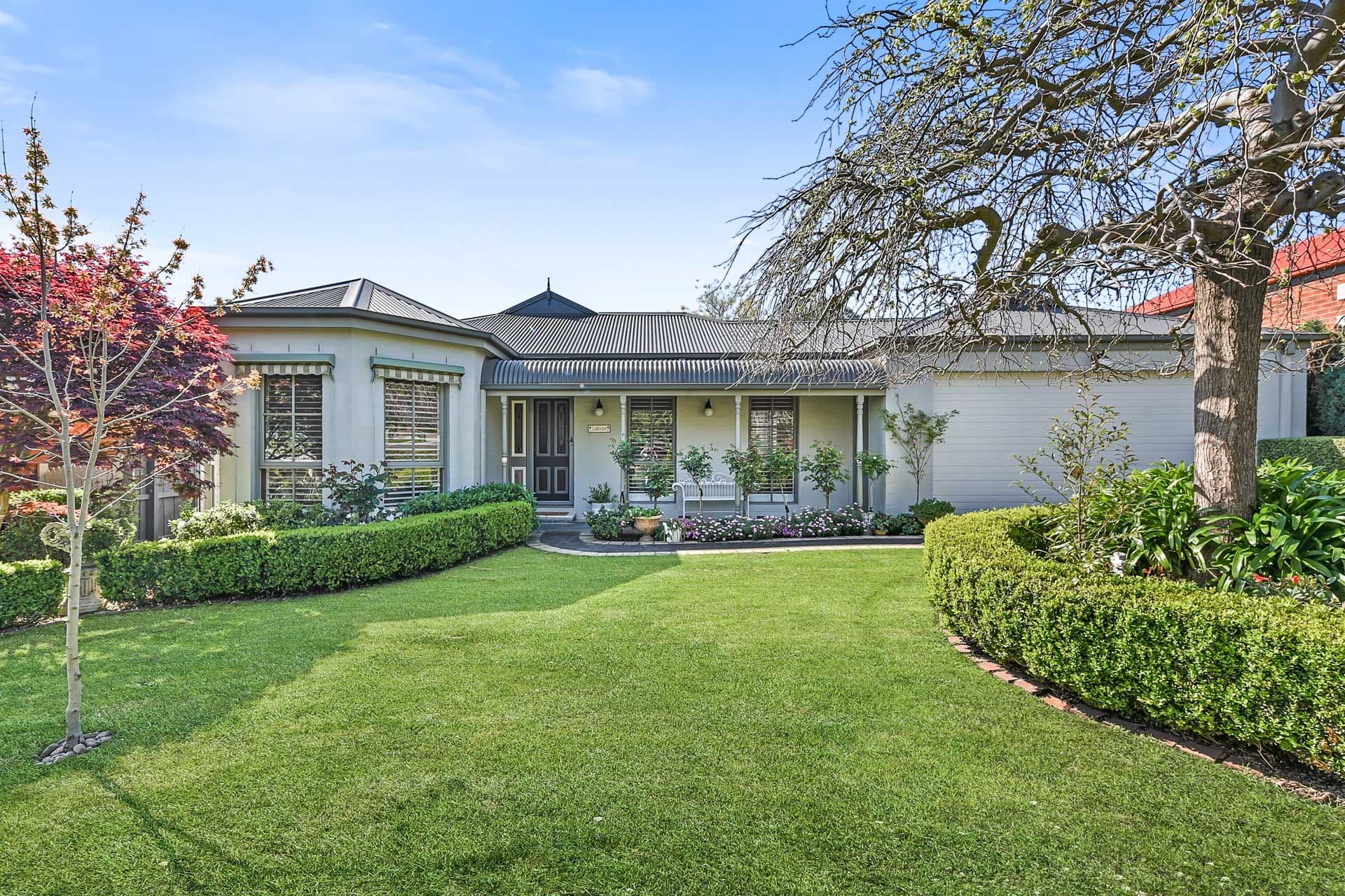 2 Vista Court, Berwick VIC 3806, Berwick - Image 1
