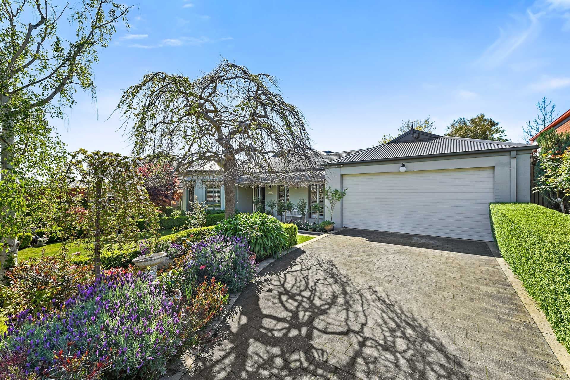 2 Vista Court, Berwick VIC 3806, Berwick - Thumbnail 2
