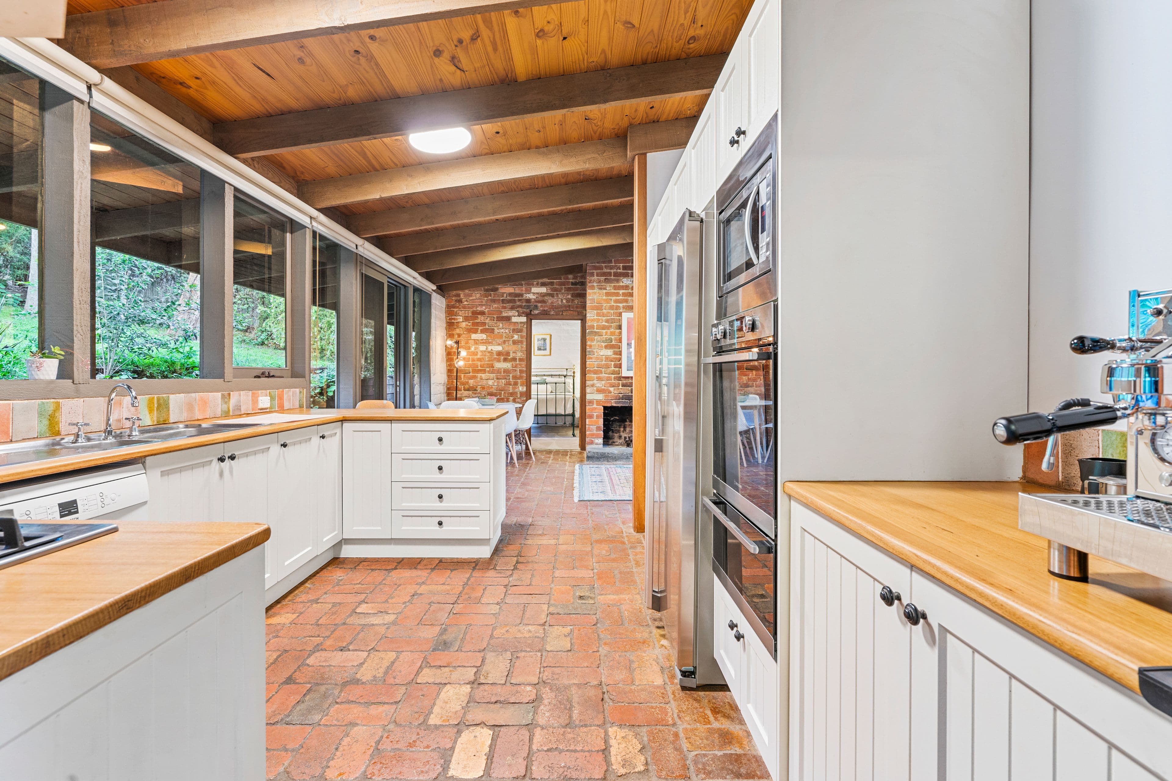 7 Elm Crescent, Eltham North VIC 3095, Eltham North - Thumbnail 4