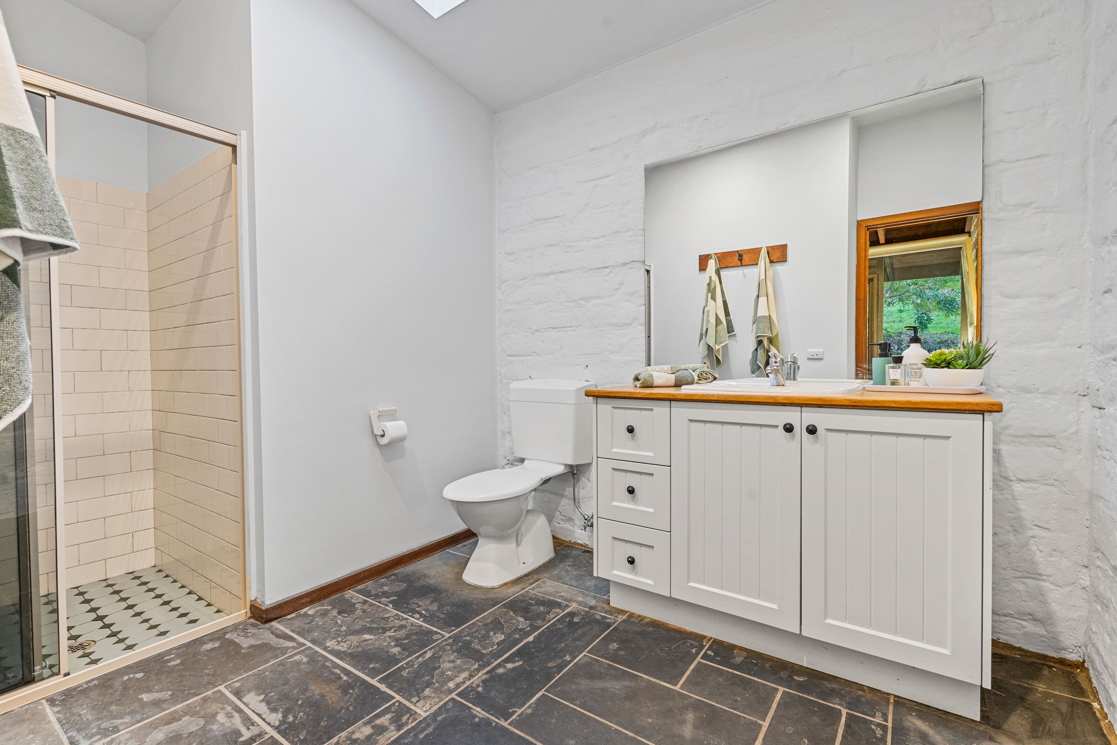 7 Elm Crescent, Eltham North VIC 3095, Eltham North - Thumbnail 8
