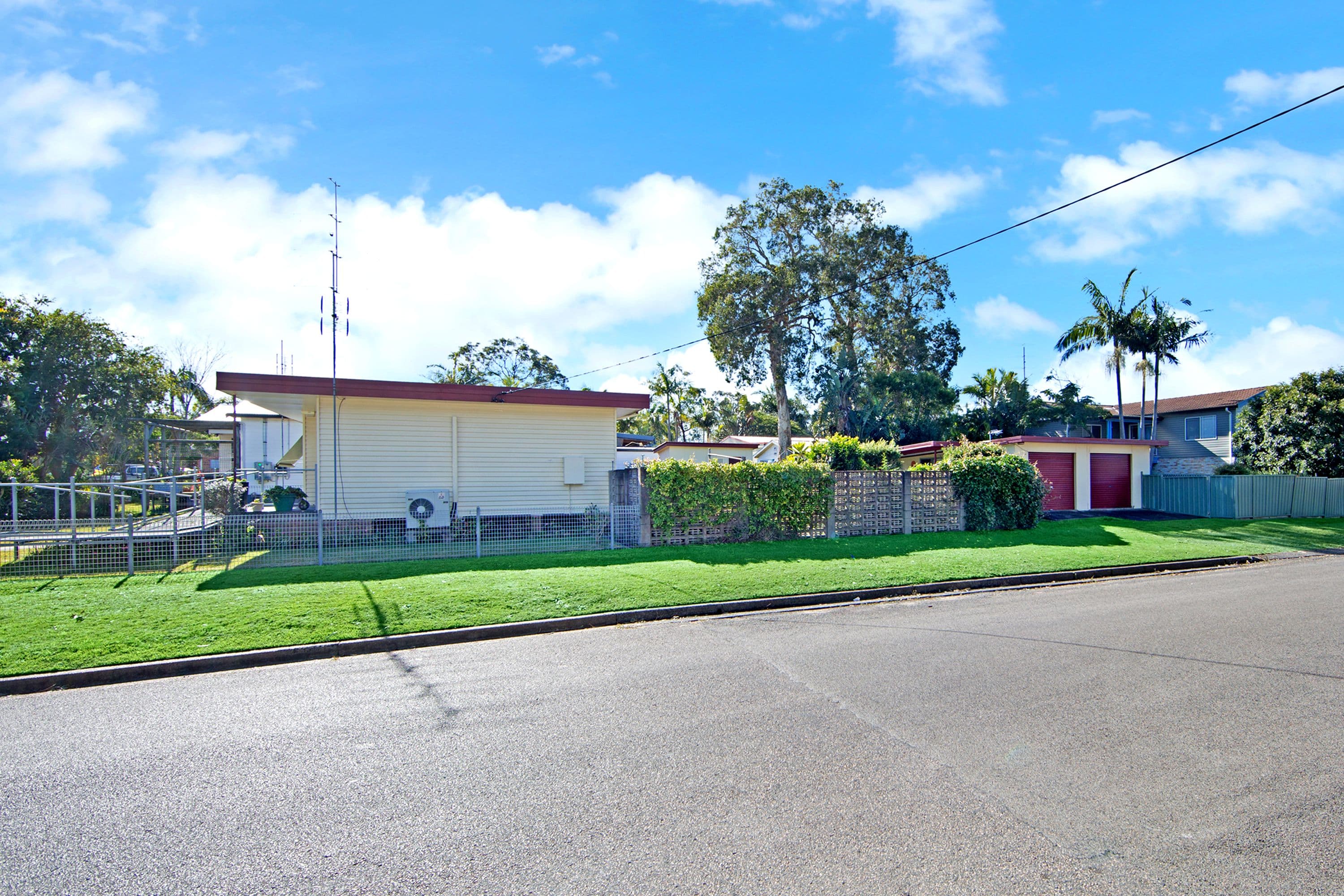 237 Buff Point Avenue, Buff Point NSW 2262, Buff Point - Thumbnail 2