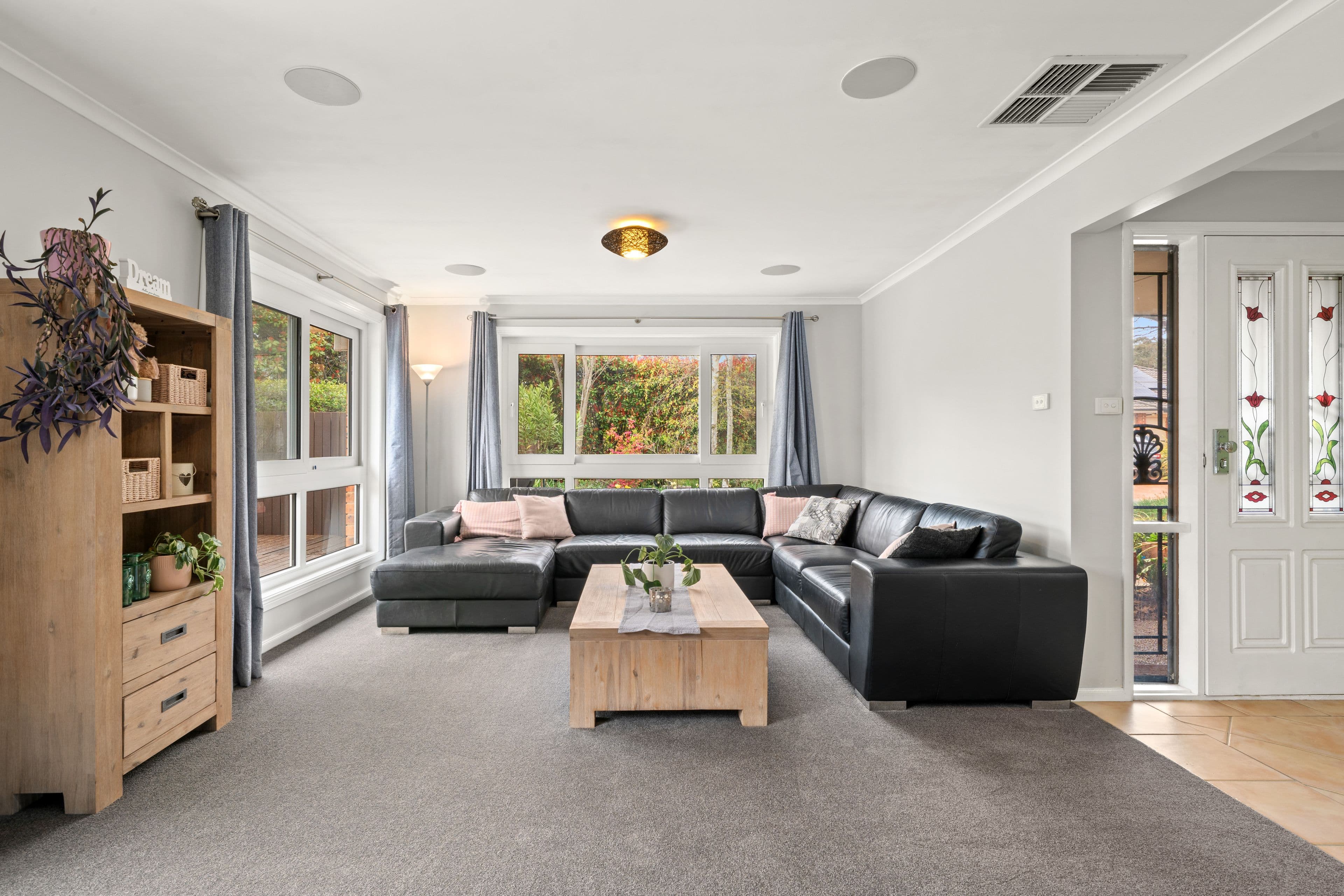 2 Genoa Street, Amaroo ACT 2914, Amaroo - Thumbnail 2