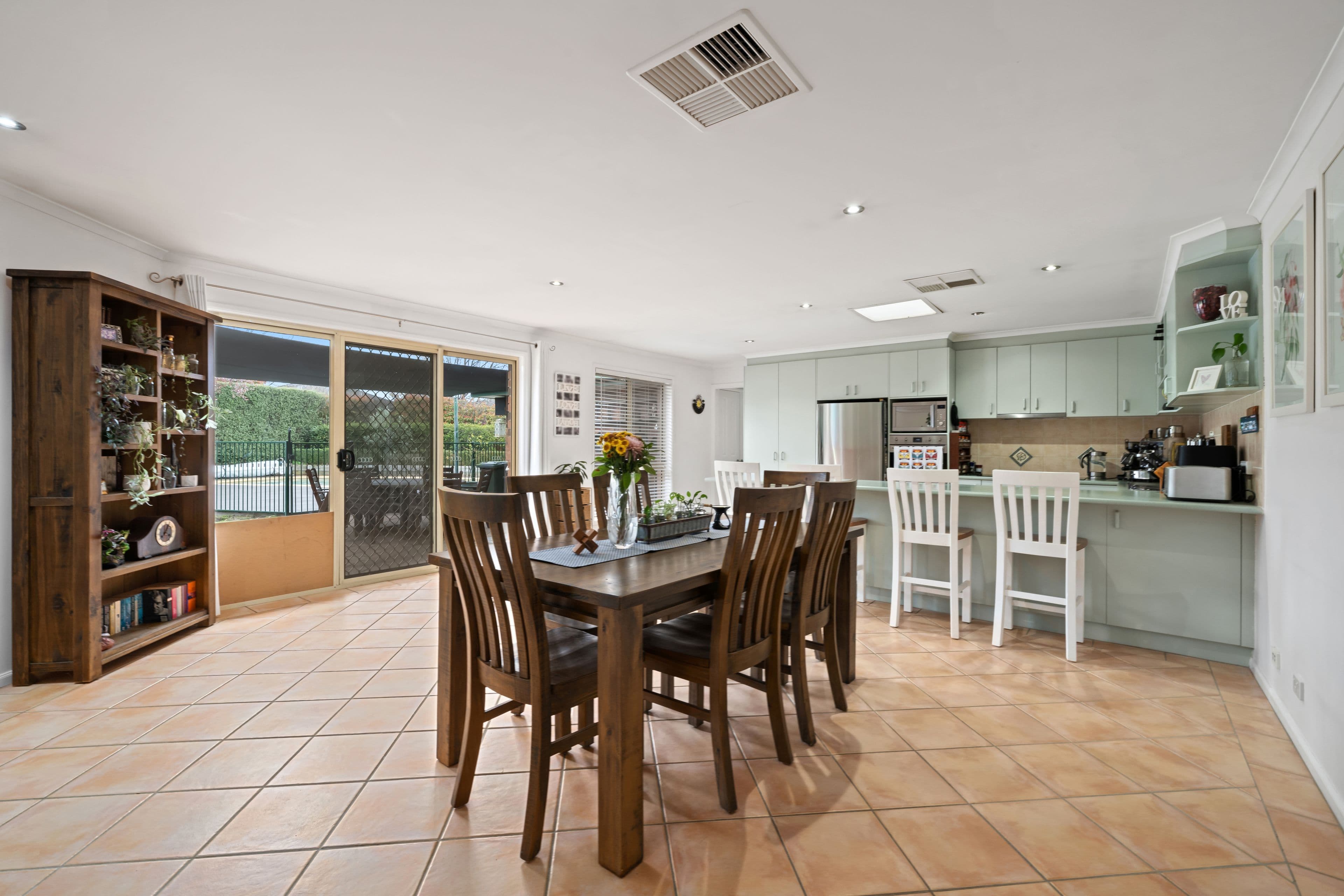 2 Genoa Street, Amaroo ACT 2914, Amaroo - Thumbnail 5