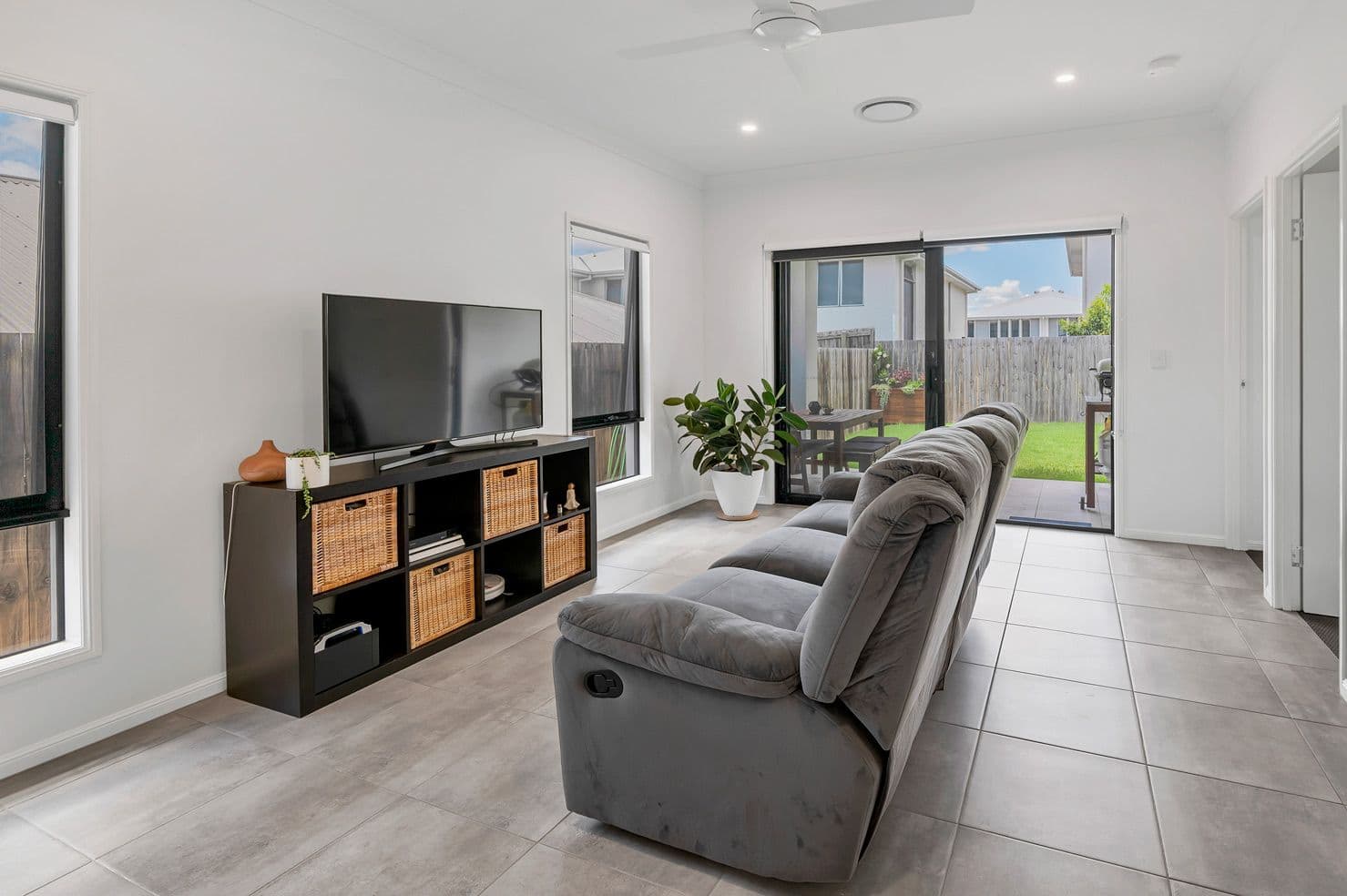 27 Mcveigh Street, Pimpama QLD 4209, Pimpama - Thumbnail 5