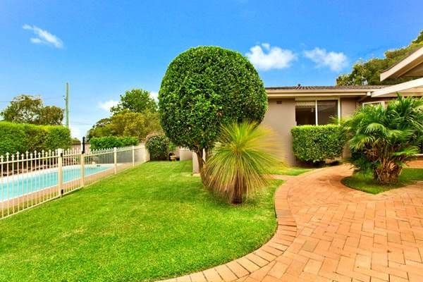 7 Wilde Avenue, KILLARNEY HEIGHTS NSW 2087, Killarney Heights - Thumbnail 3