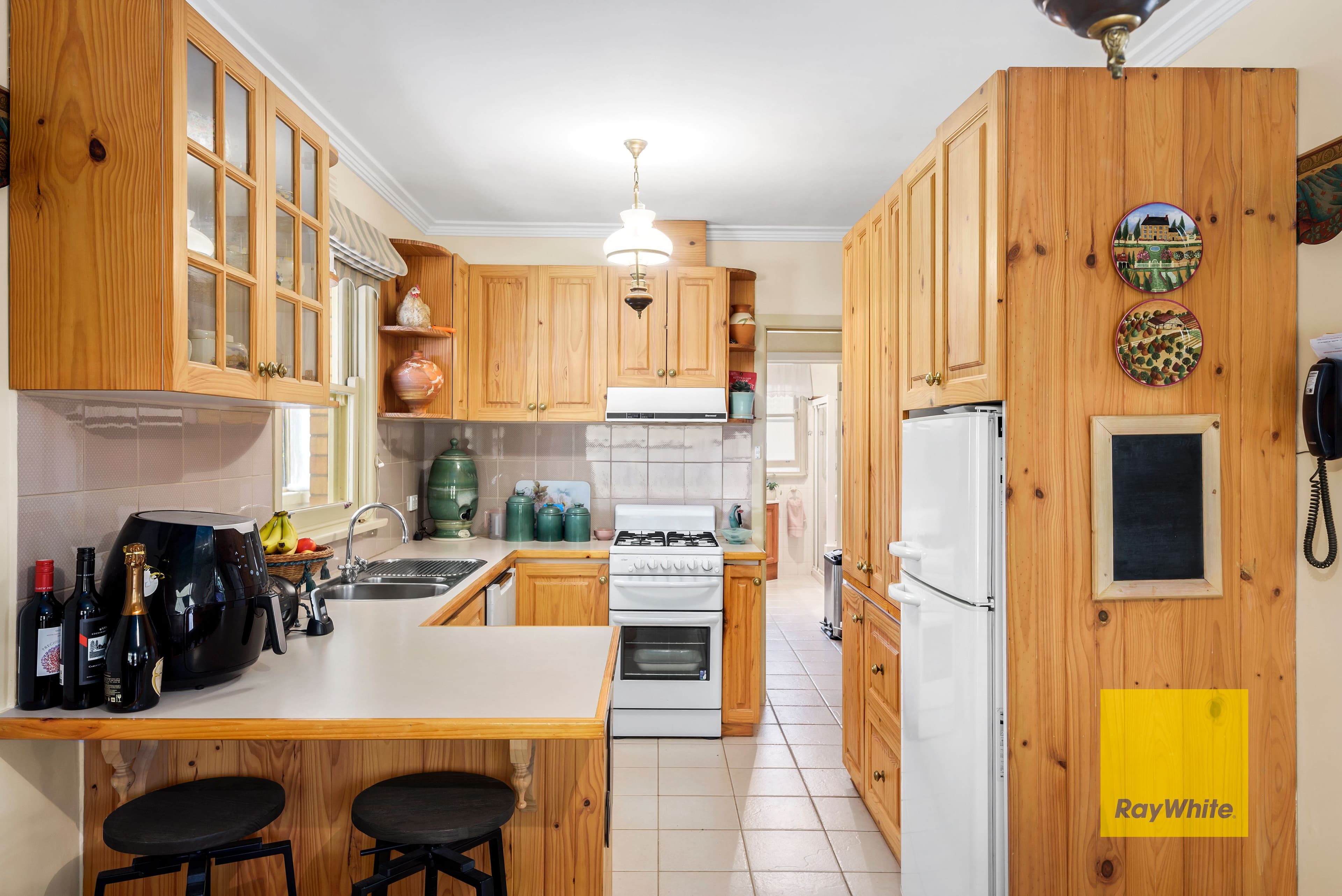 7 Cuthbert Avenue, Highton VIC 3216, Highton - Thumbnail 6
