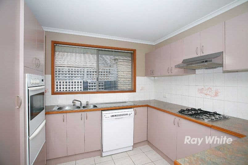 8 Andrea Crescent, CRANBOURNE NORTH VIC 3977, Cranbourne North - Thumbnail 3