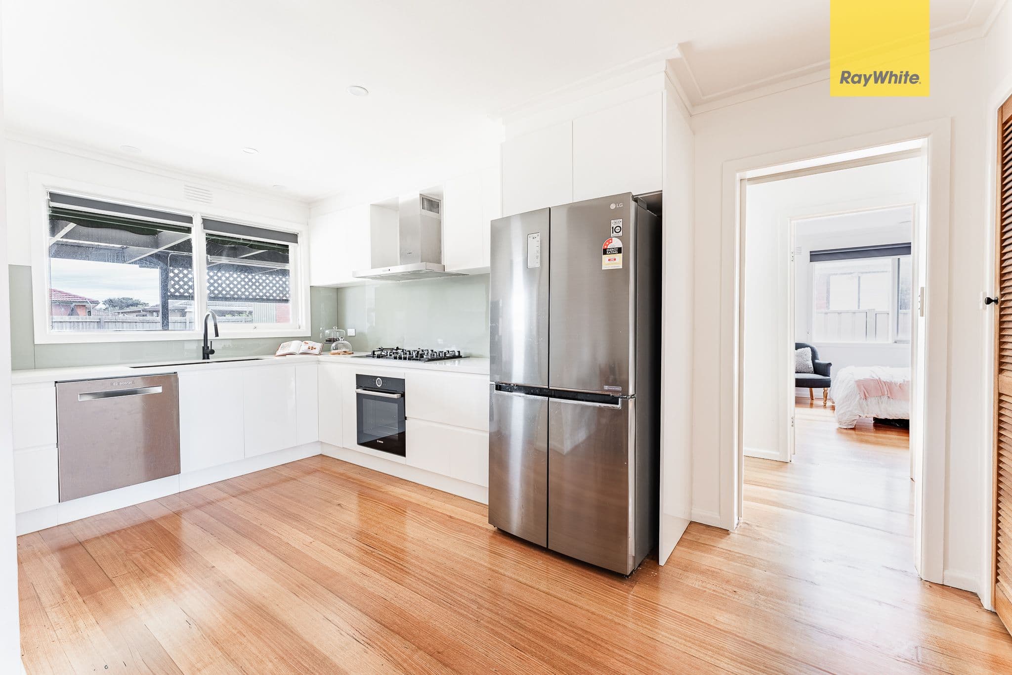 7 Maple Crescent, St Albans VIC 3021, St Albans - Thumbnail 6
