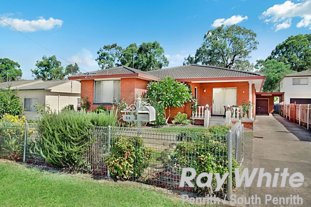 54 Great Western Highway, Colyton - Image 1