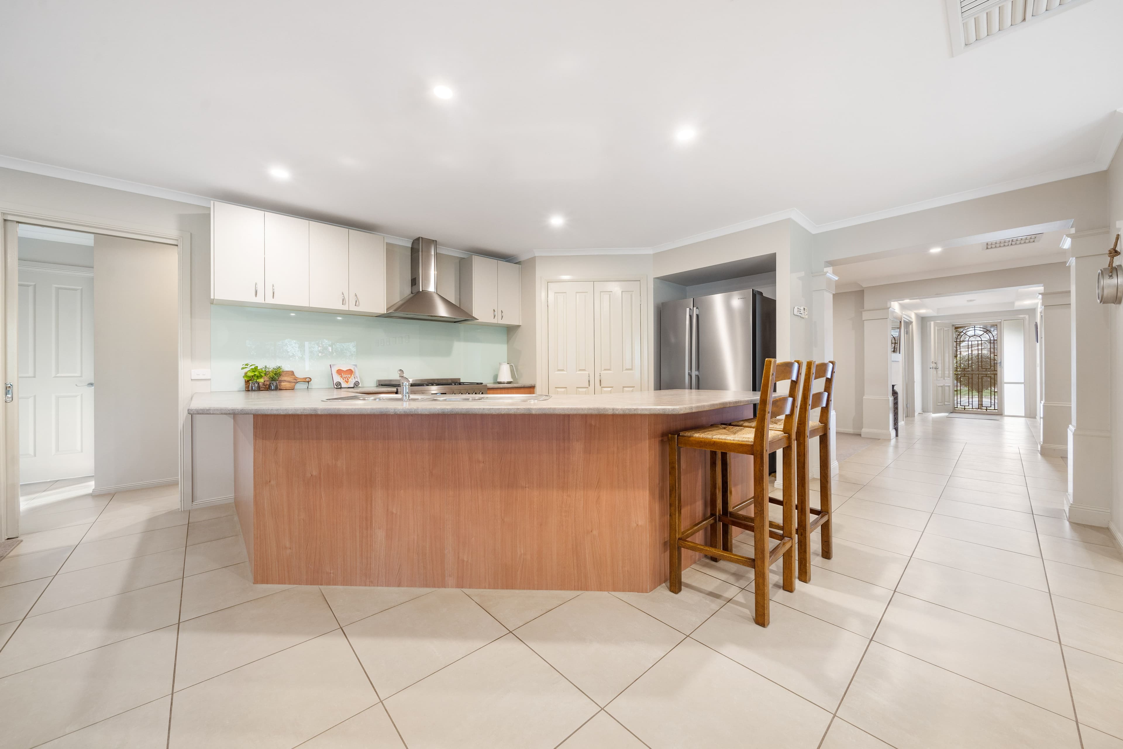 5 Carlyon Close, Melton West VIC 3337, Melton West - Thumbnail 6
