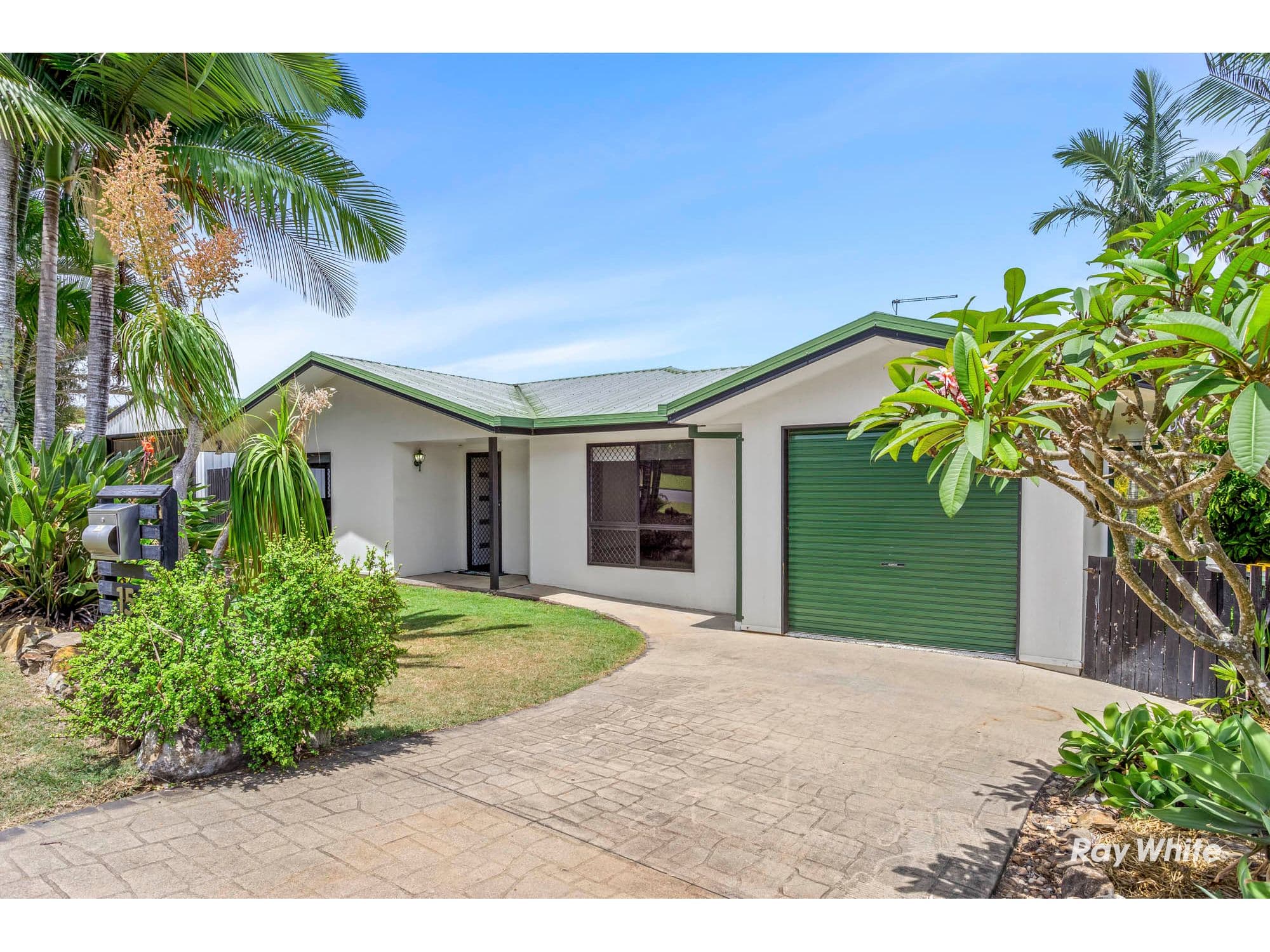 15 Waterview Drive, Lammermoor QLD 4703, Lammermoor - Thumbnail 2