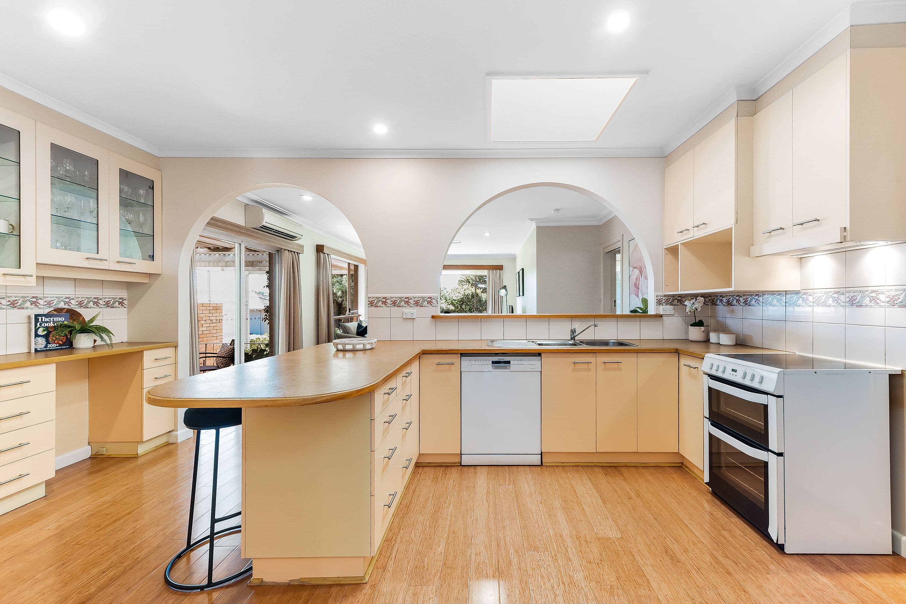18 Bradstreet Road, Mount Waverley VIC 3149, Mount Waverley - Thumbnail 5