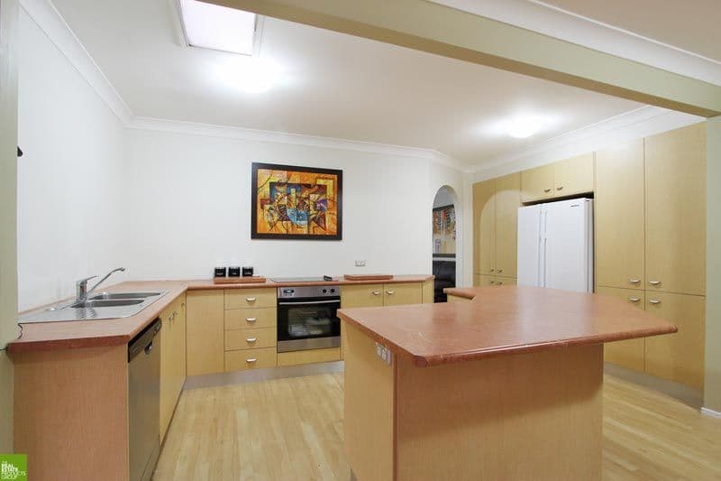115 Ocean Beach Drive, SHELLHARBOUR NSW 2529, Shellharbour - Thumbnail 2