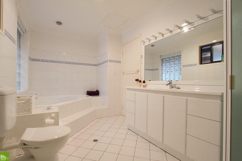 115 Ocean Beach Drive, SHELLHARBOUR NSW 2529, Shellharbour - Thumbnail 4