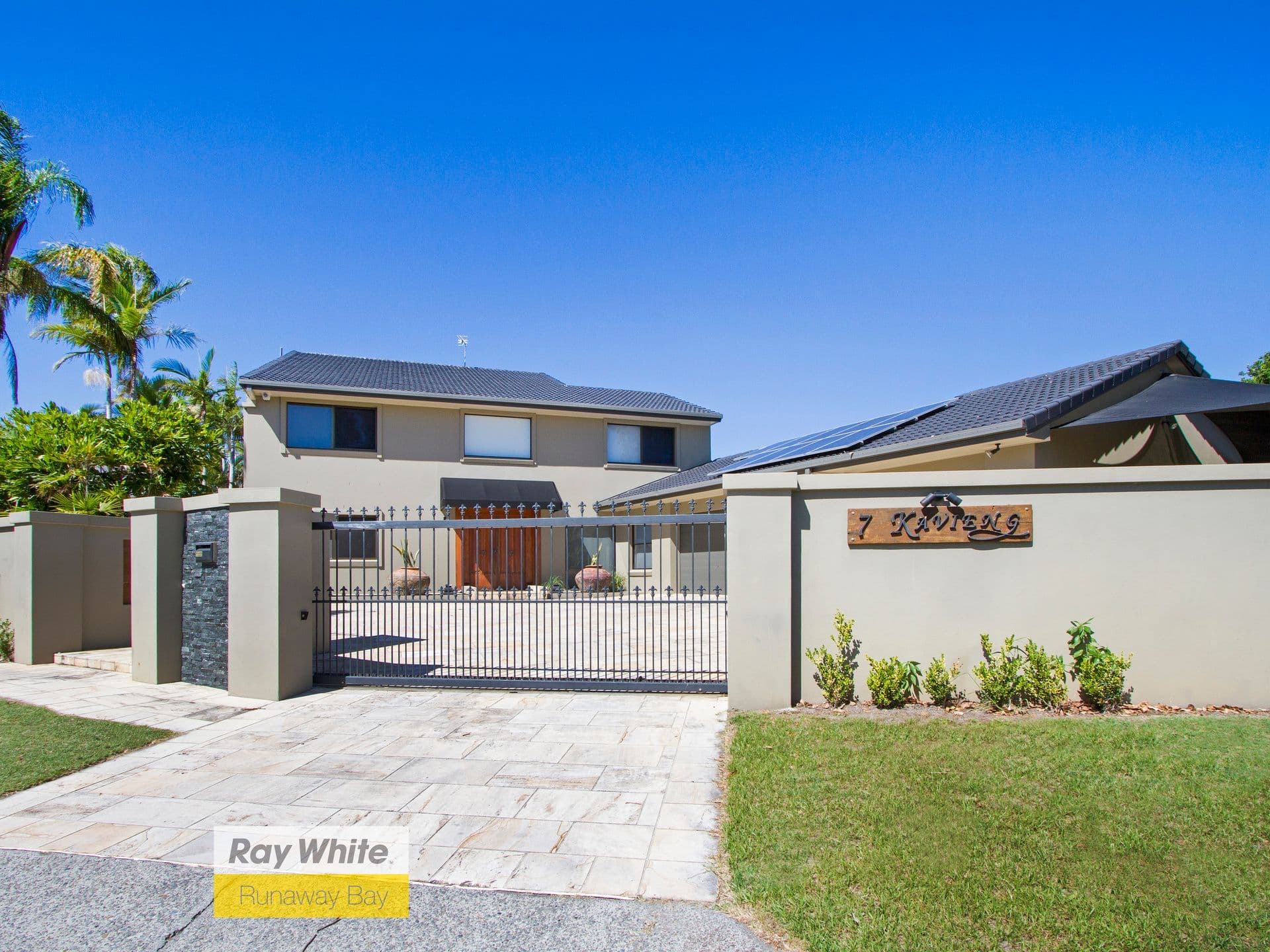 7 Kavieng Crescent, Runaway Bay QLD 4216, Runaway Bay - Thumbnail 2