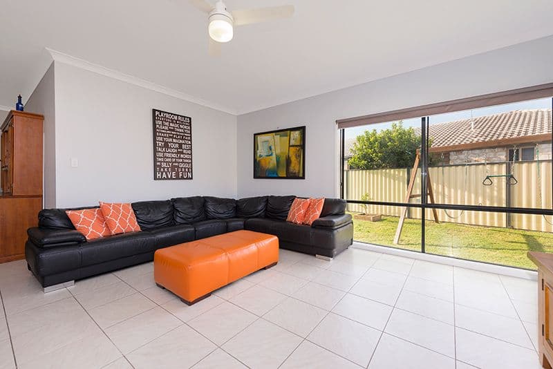 8 Stopford Street, Caboolture QLD 4510, Caboolture - Thumbnail 6