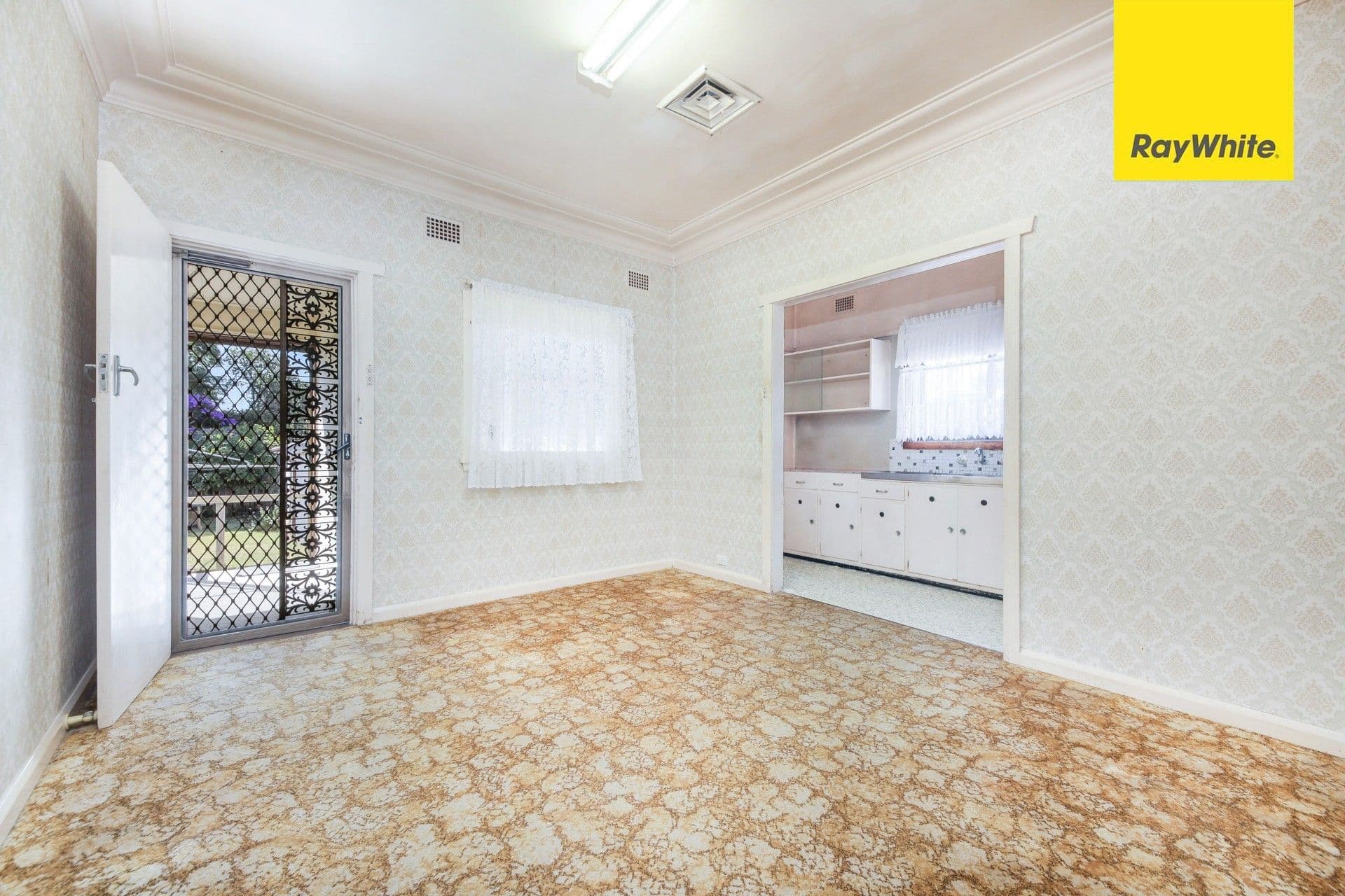 76 Hannans Road, Riverwood NSW 2210, Riverwood - Thumbnail 5