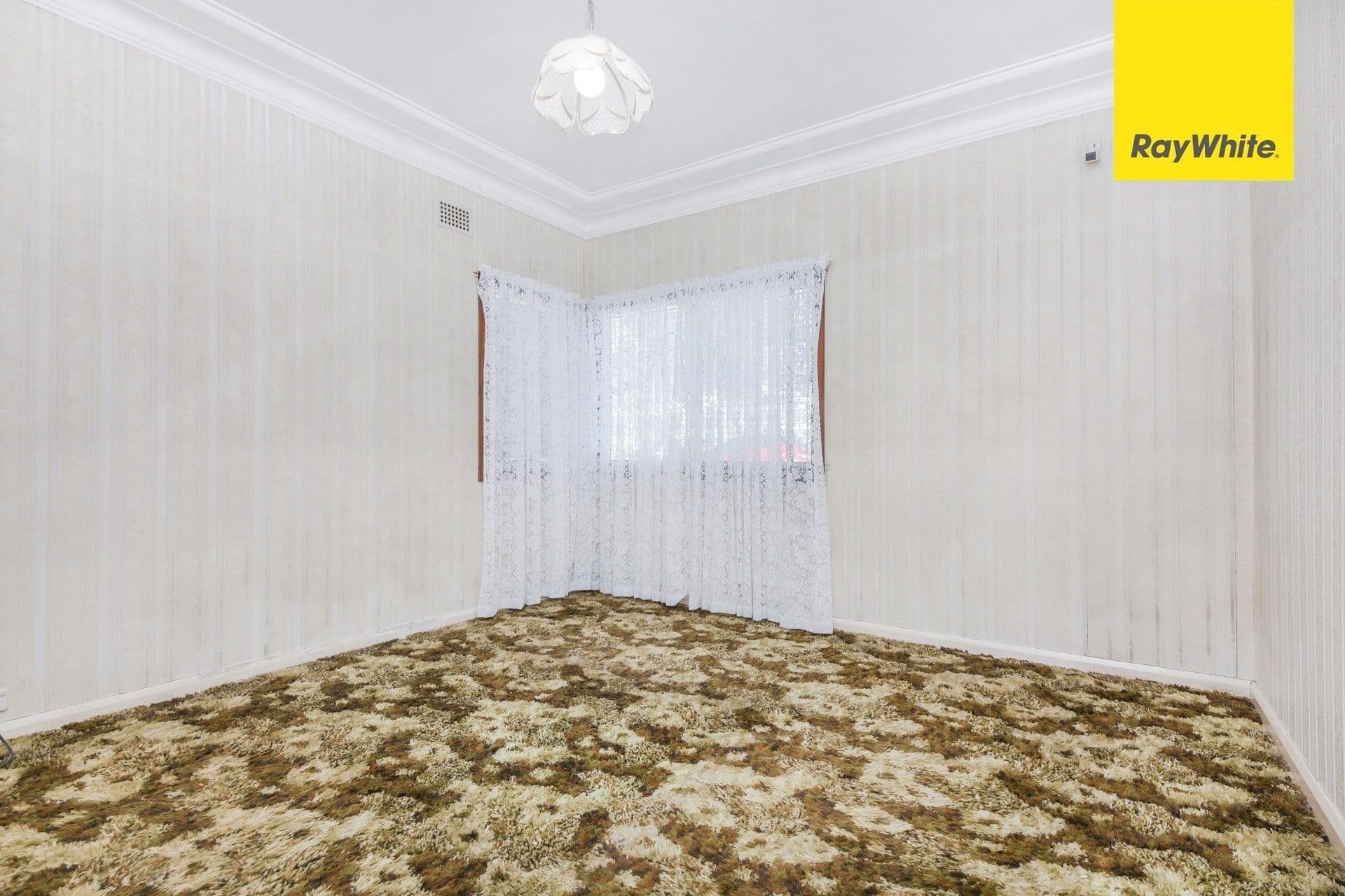 76 Hannans Road, Riverwood NSW 2210, Riverwood - Thumbnail 6
