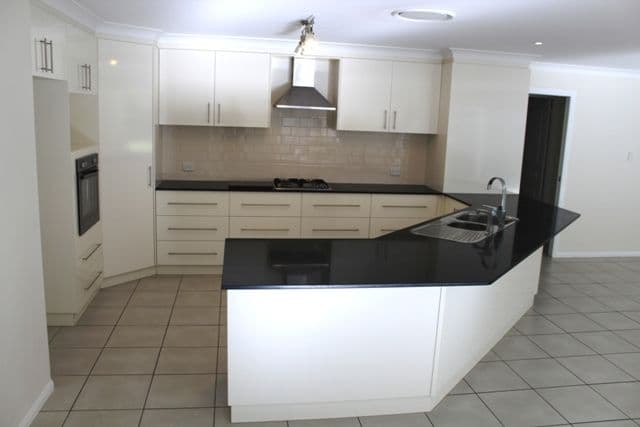 22 Raymond Terrace, GOONDIWINDI QLD 4390, Goondiwindi - Thumbnail 6