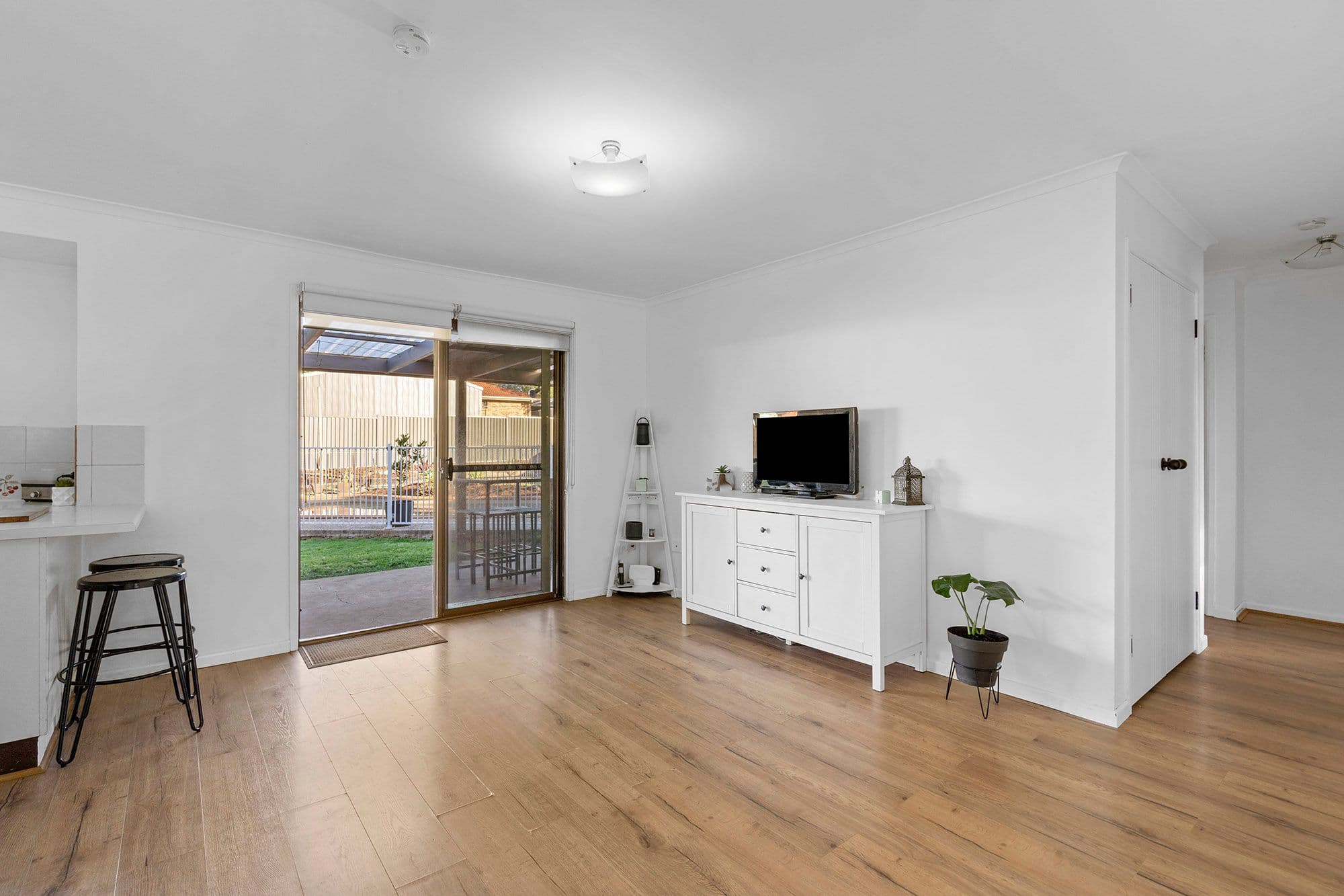 16 Linning Street, Mount Warren Park QLD 4207, Mount Warren Park - Thumbnail 6