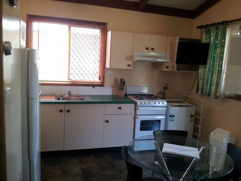 Unit J1 Blue Dolphin Holiday Resort, Yamba Road, YAMBA NSW 2464, Yamba - Thumbnail 2