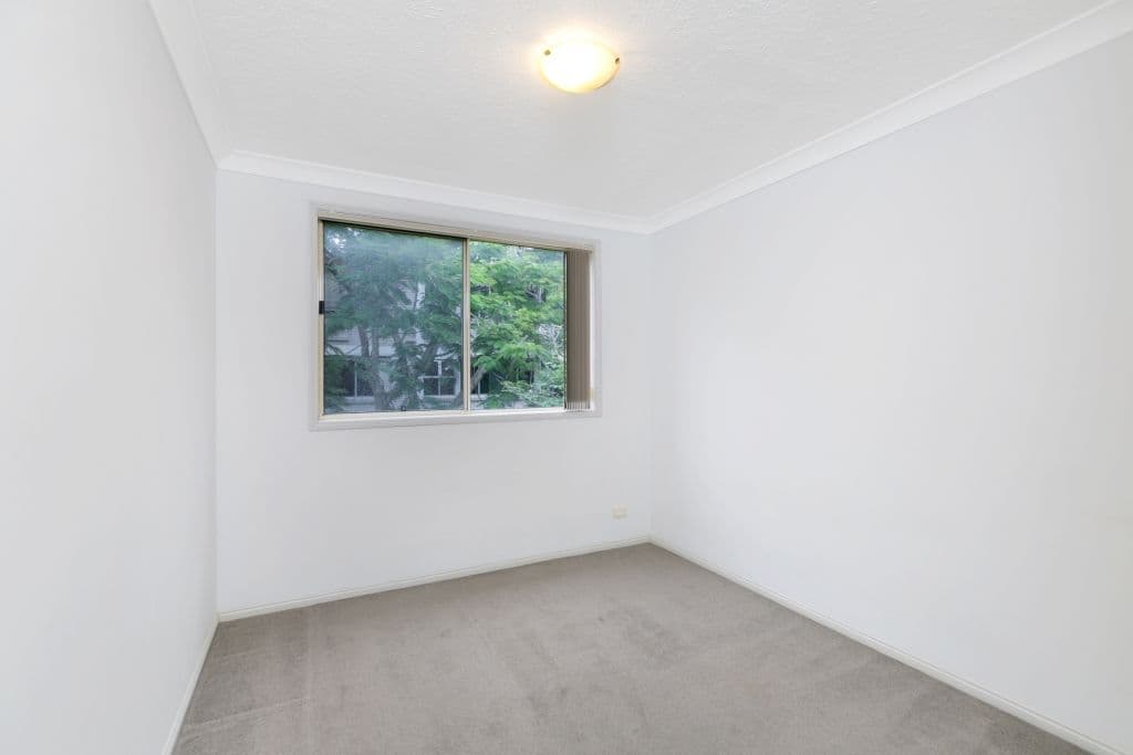 66 Bauer Street, SOUTHPORT QLD 4215, Southport - Thumbnail 5