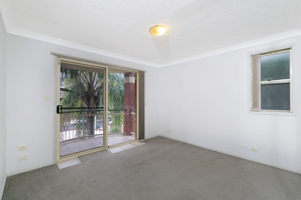 66 Bauer Street, SOUTHPORT QLD 4215, Southport - Thumbnail 6