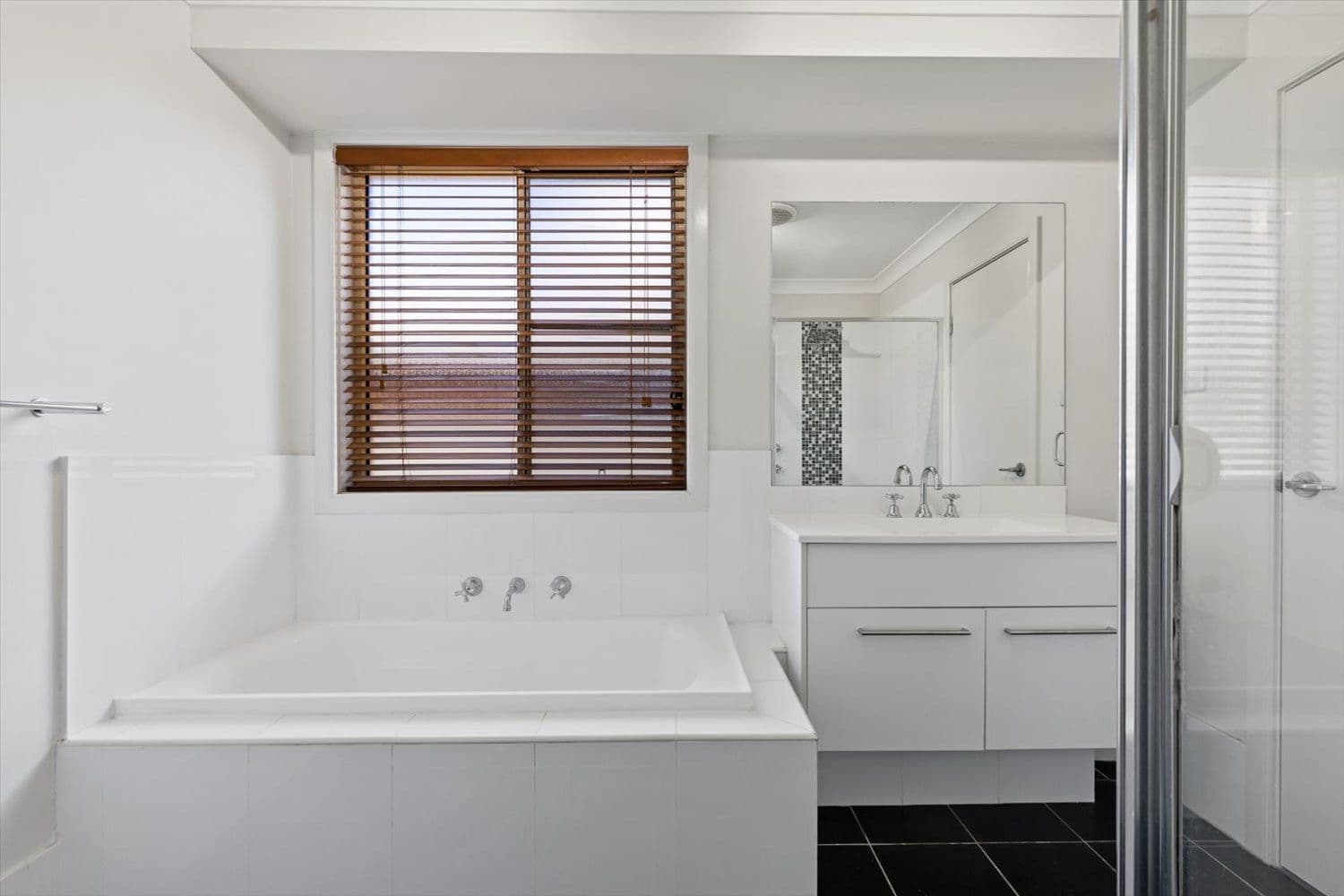 111 Gibson Street, Goulburn NSW 2580, Goulburn - Thumbnail 8
