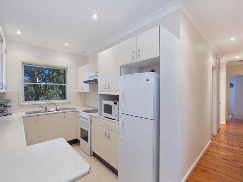 7 Auburn Street, SUTHERLAND NSW 2232, Sutherland - Thumbnail 3