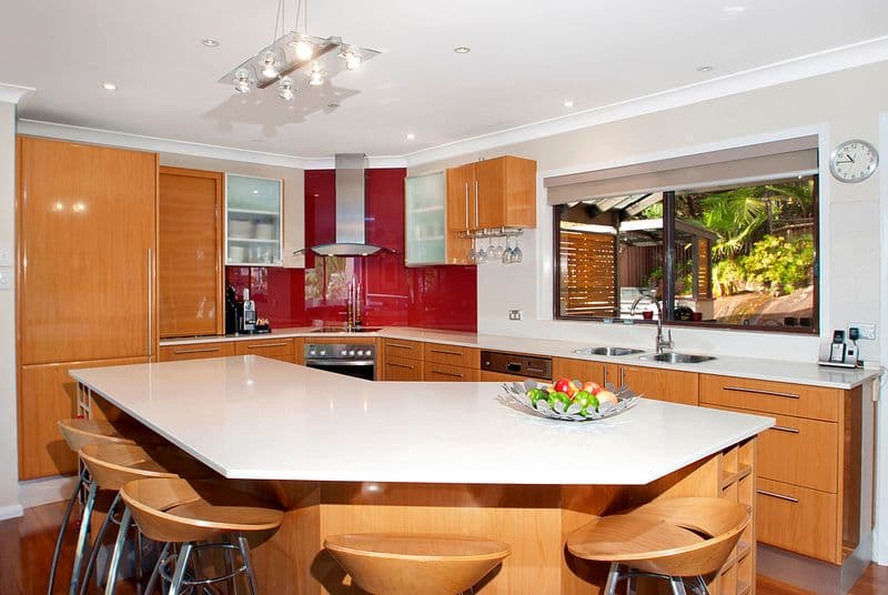 77 Bundanoon Road, WORONORA HEIGHTS NSW 2233, Woronora Heights - Thumbnail 2