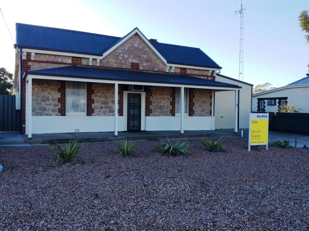 31 Bagot Street, WALLAROO SA 5556, Wallaroo - Thumbnail 2