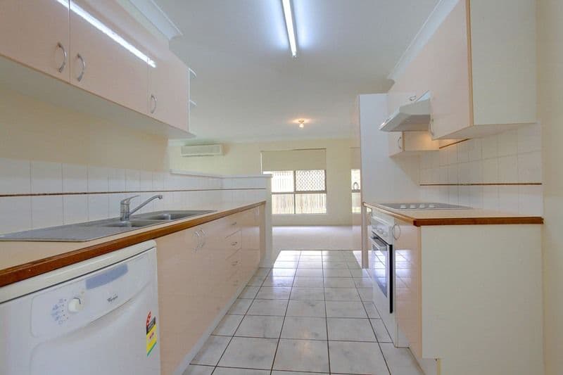 23 Leila Avenue, RASMUSSEN QLD 4815, Rasmussen - Thumbnail 2