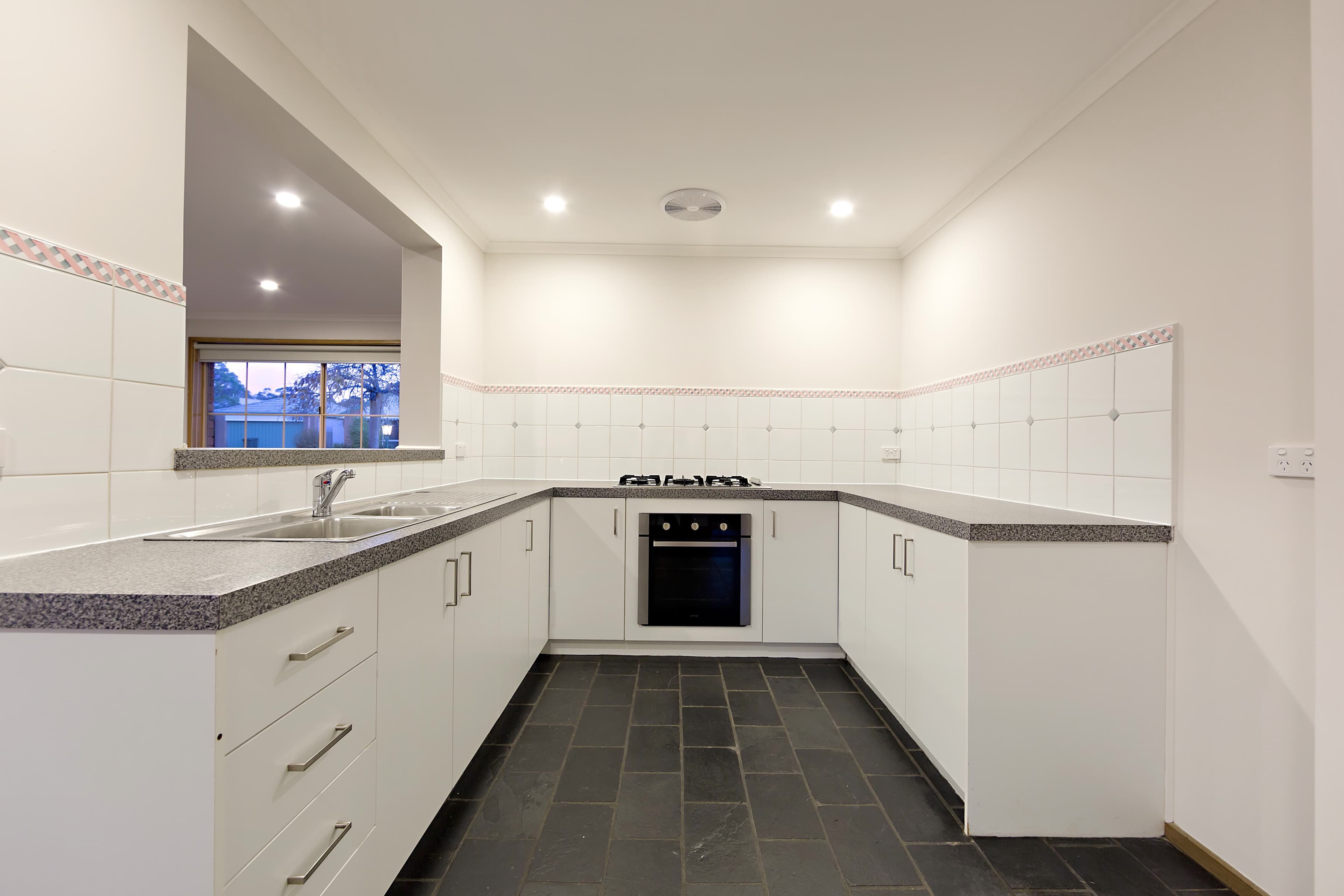 19 Bokissa Drive, Frankston VIC 3199, Frankston - Thumbnail 3