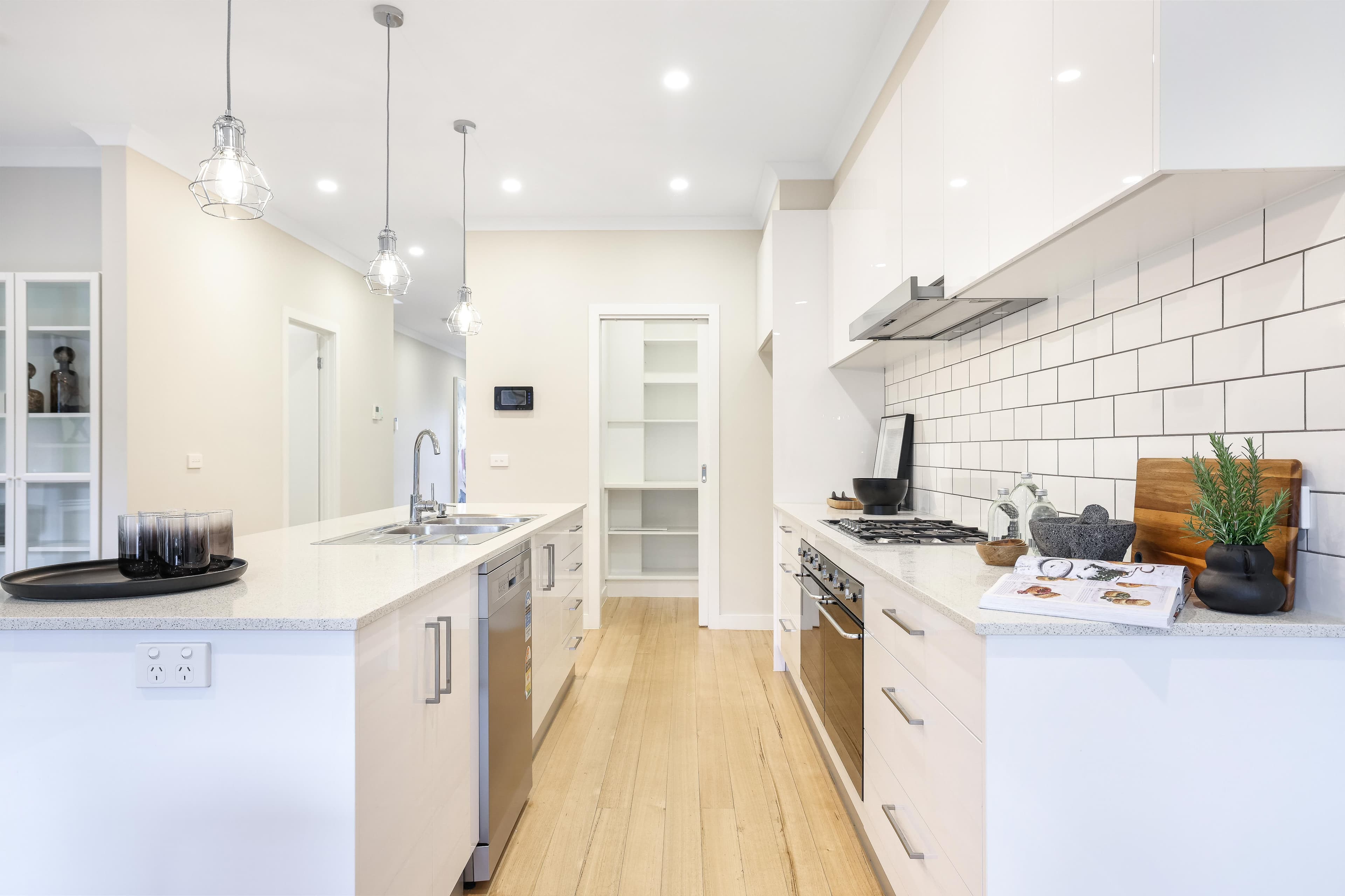 19 Valerie Street, Pascoe Vale VIC 3044, Pascoe Vale - Thumbnail 7