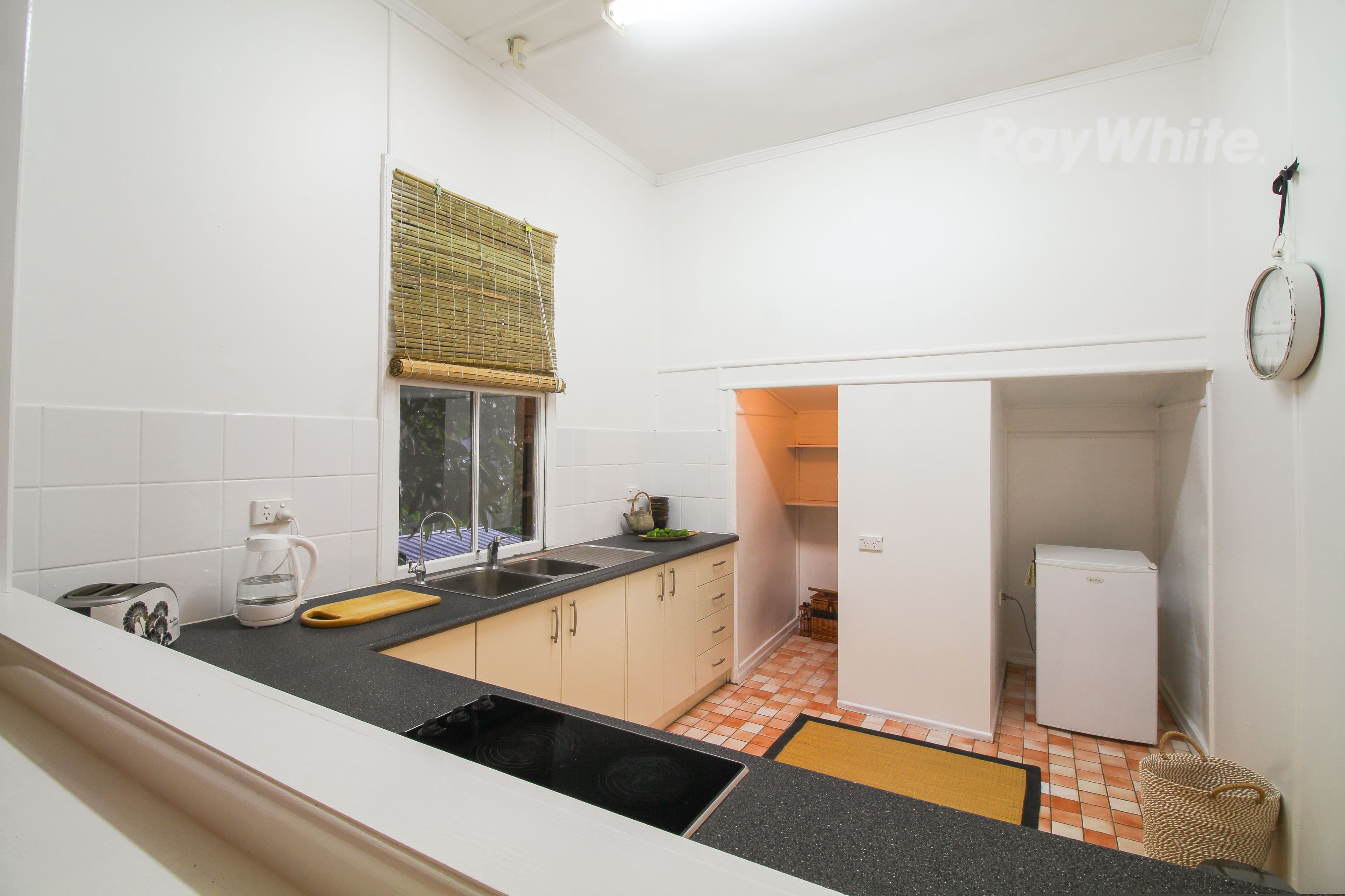 24 Gladstone Road, Sadliers Crossing QLD 4305, Sadliers Crossing - Thumbnail 6