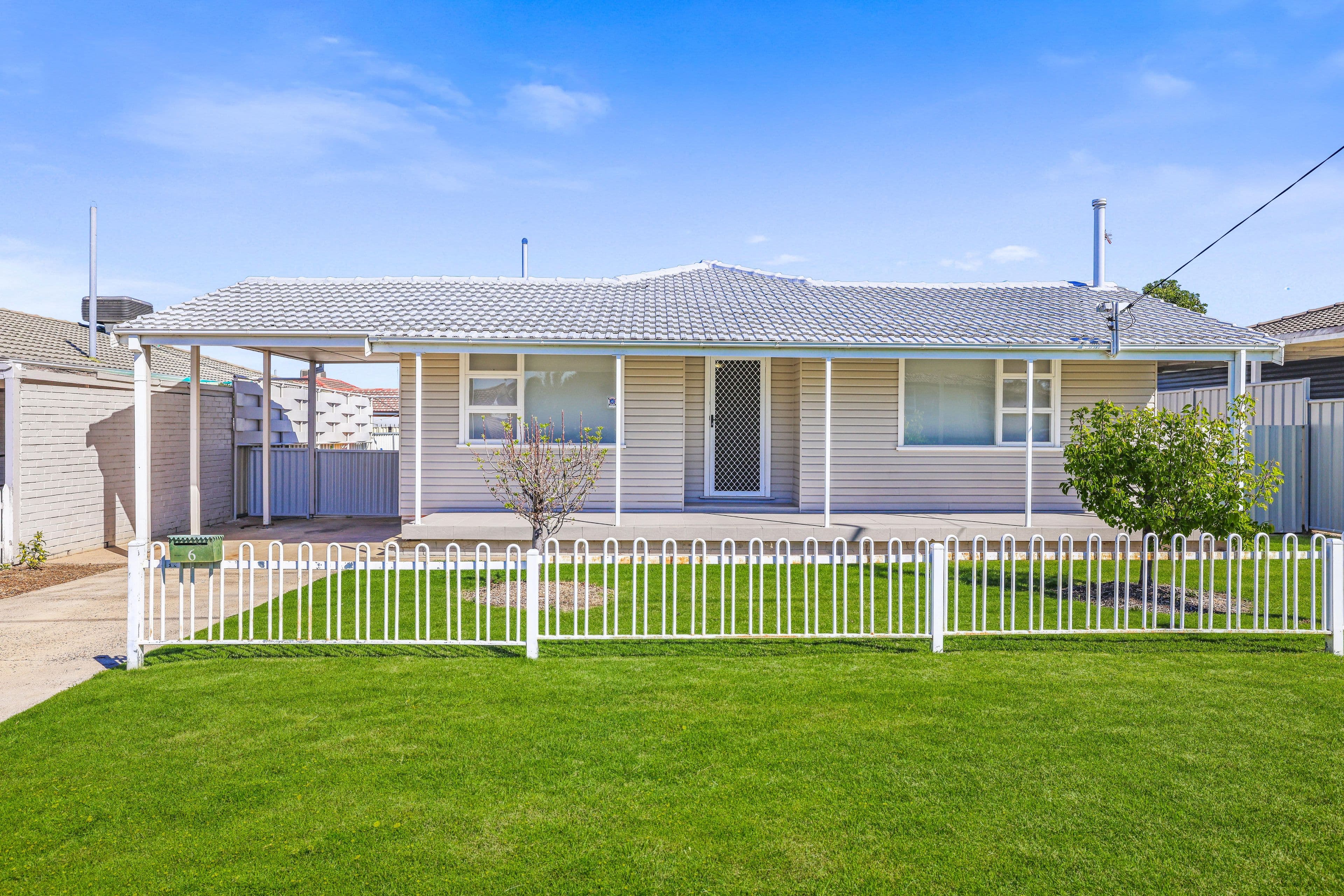 6 Larool Street, Tamworth NSW 2340, South Tamworth - Image 1